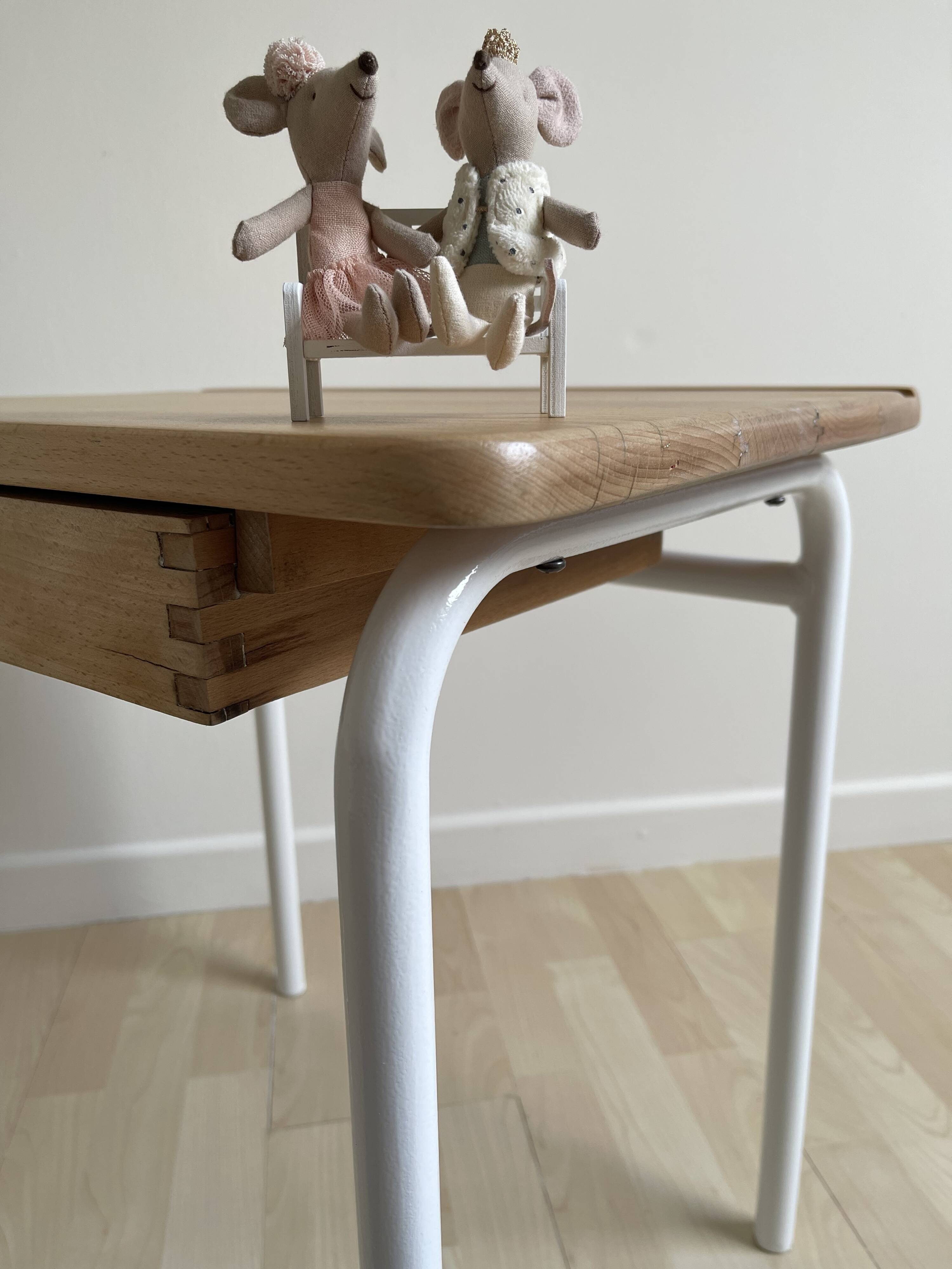 School desk