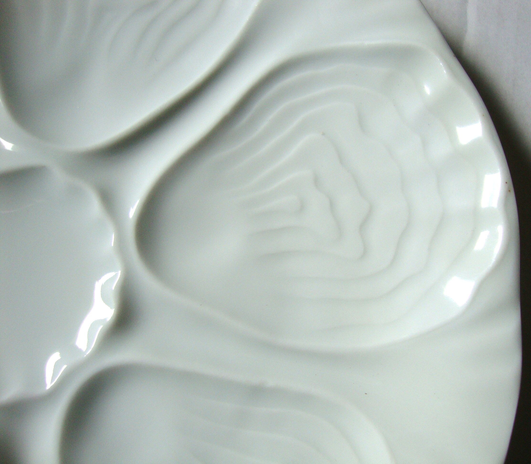 6 oyster plates in white Limoges porcelain