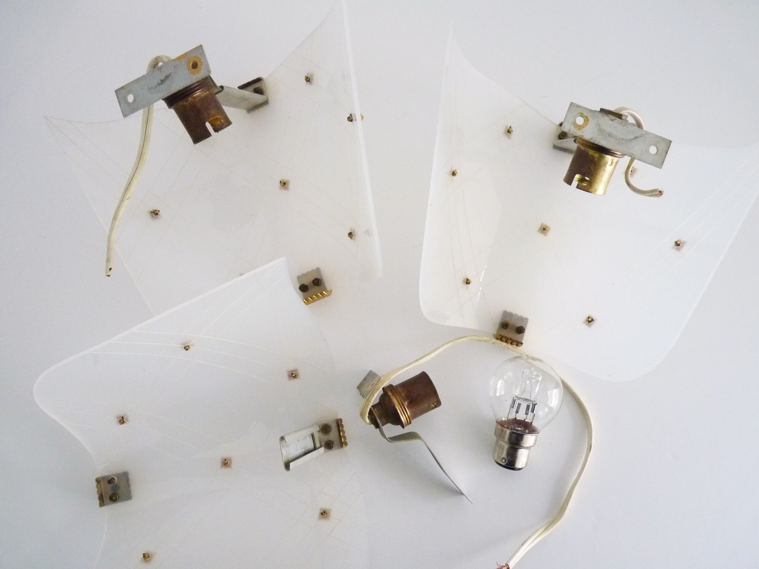 Lot of 3 brass and Rockabilly plexiglass wall light year 50