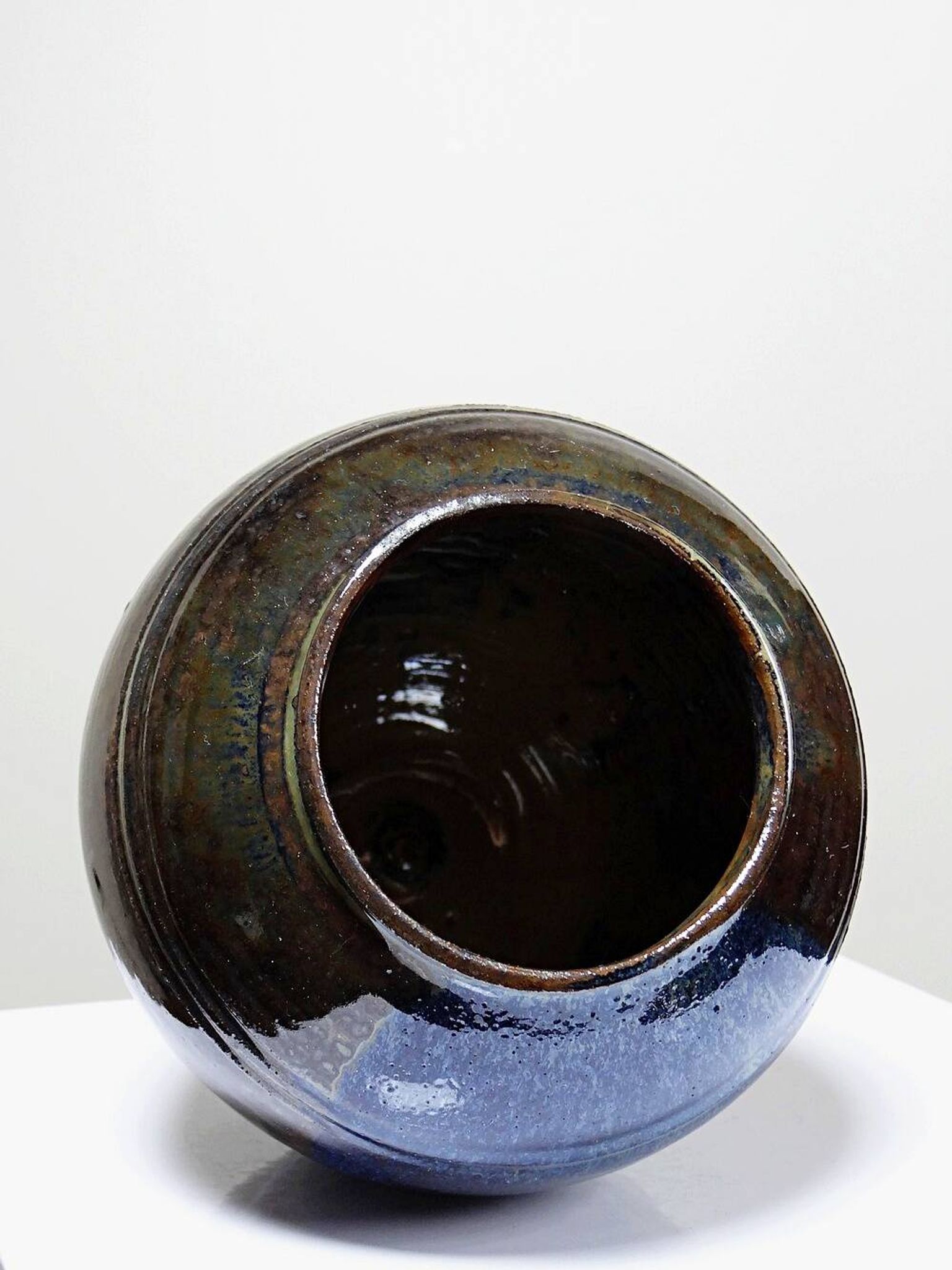 Small vintage/antique vase, very fine stoneware, flamed glaze, signature art ceramic