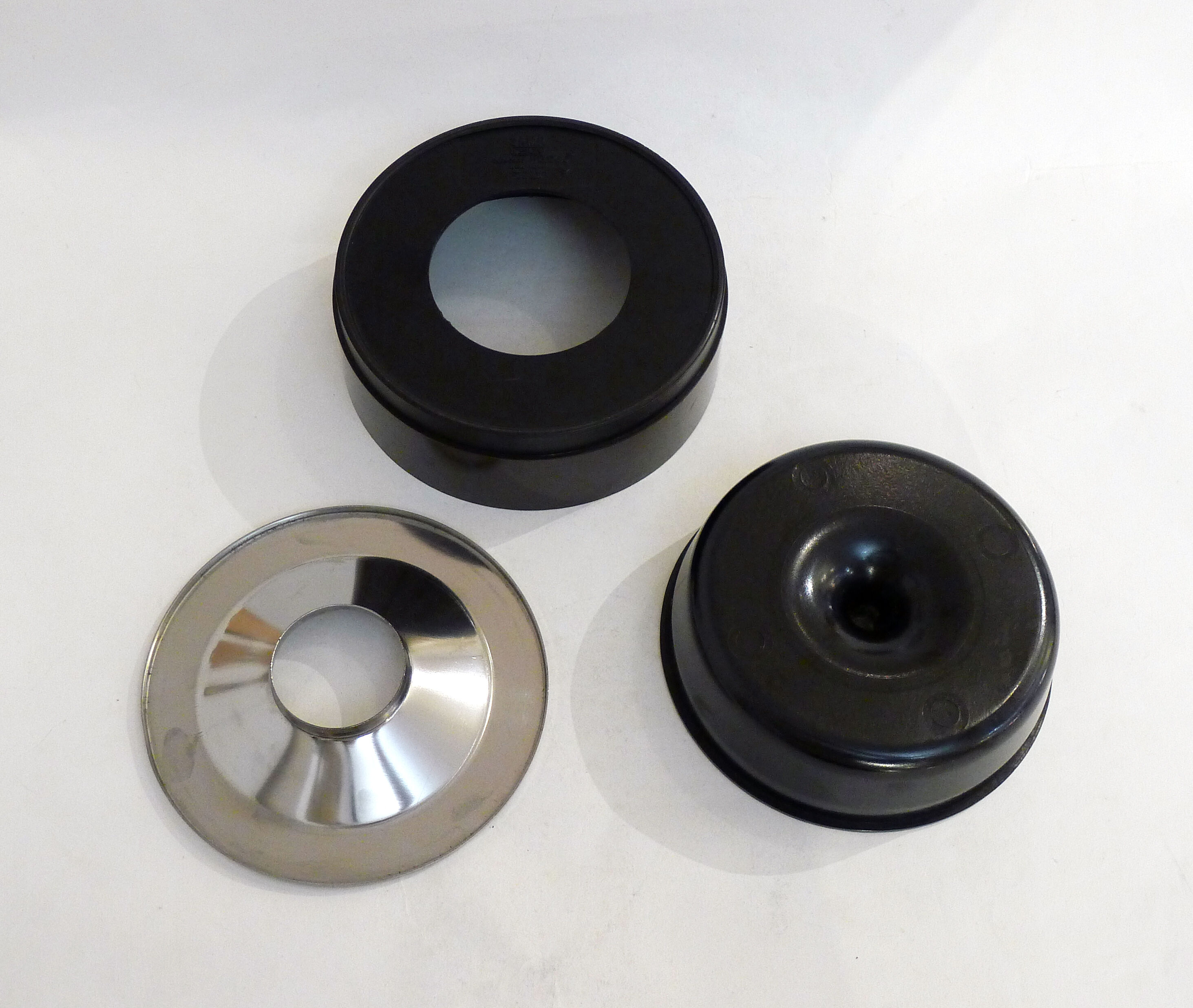 Manade ashtray design 1977