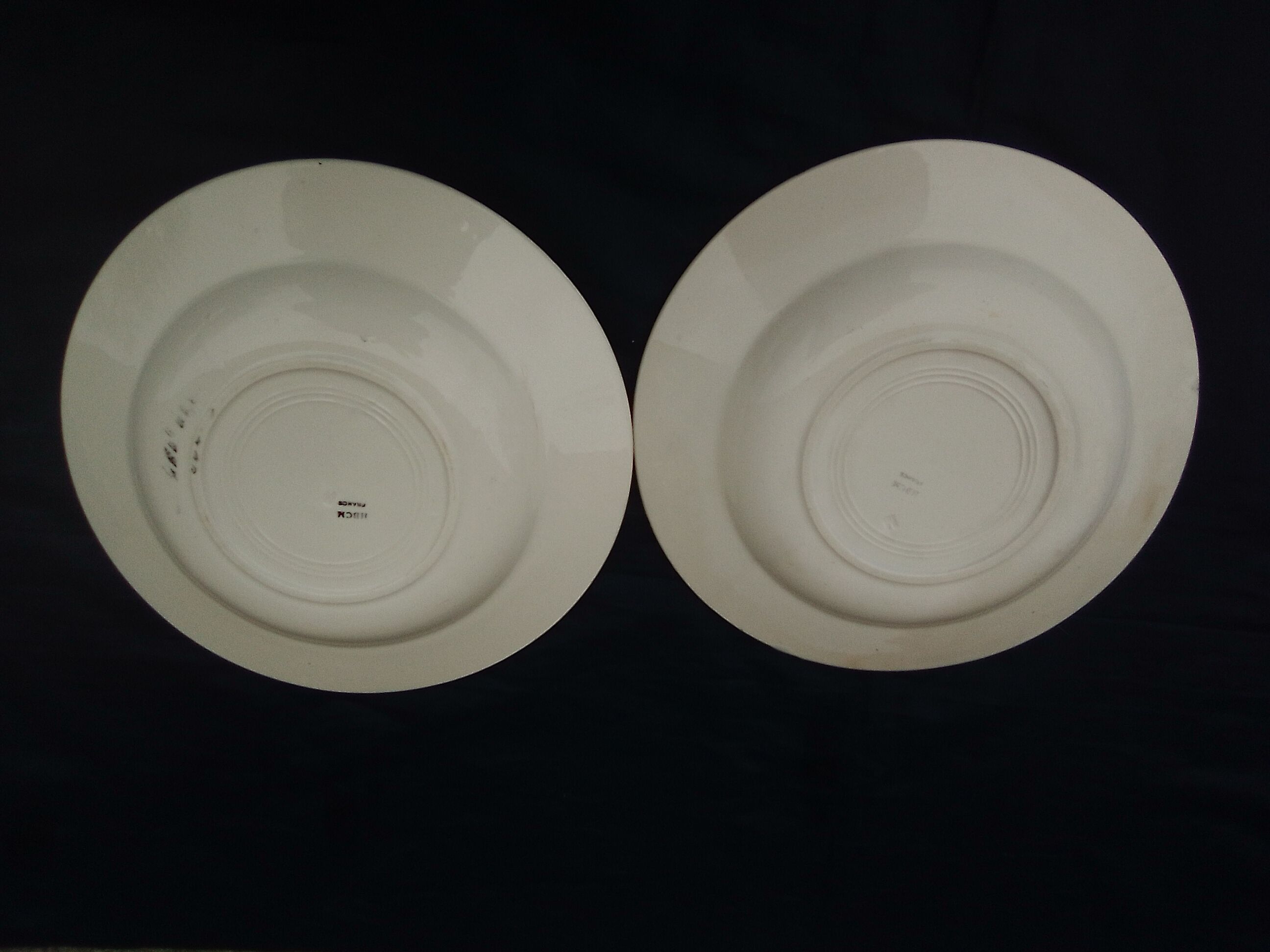 2 hollow plates in earthenware HBCM Creil Montereau diam 23 cm