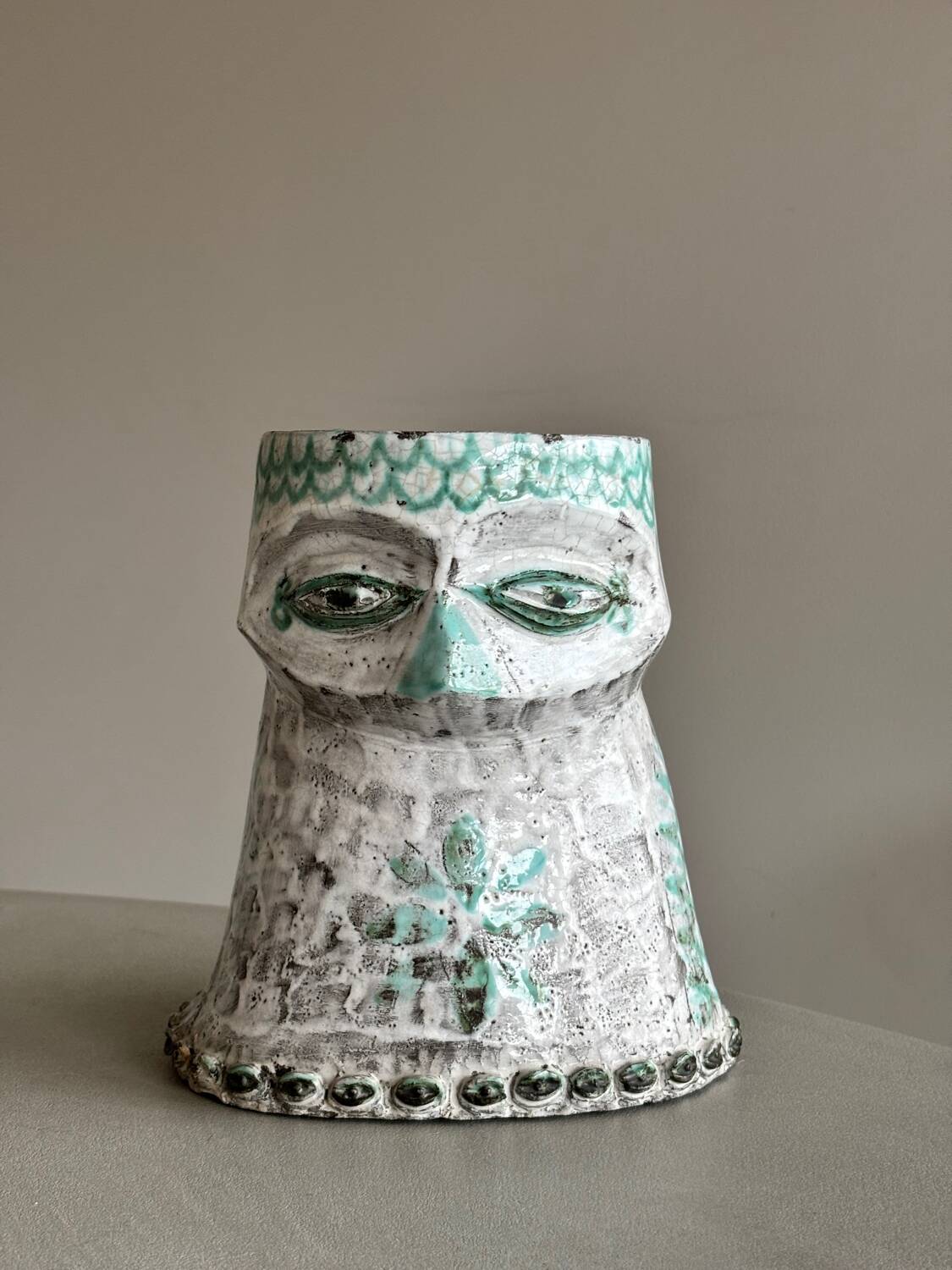 Glazed ceramic owl – Totem sculpture