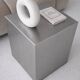 Table d'appoint Veliento "Silent Cube" en acier inoxydable brossé