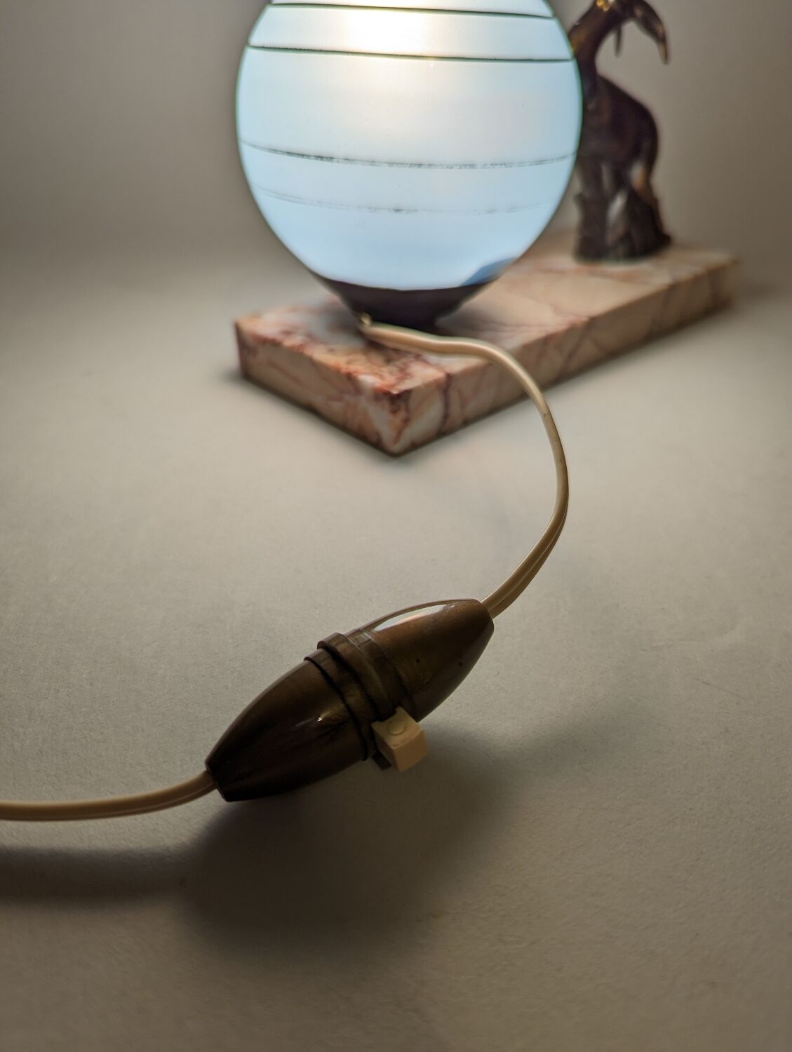 Art deco lamp