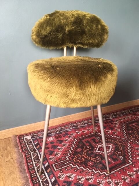 Chaise moumoute pelfran