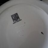 8 Wedgwood plates in English earthenware 19th black monogram