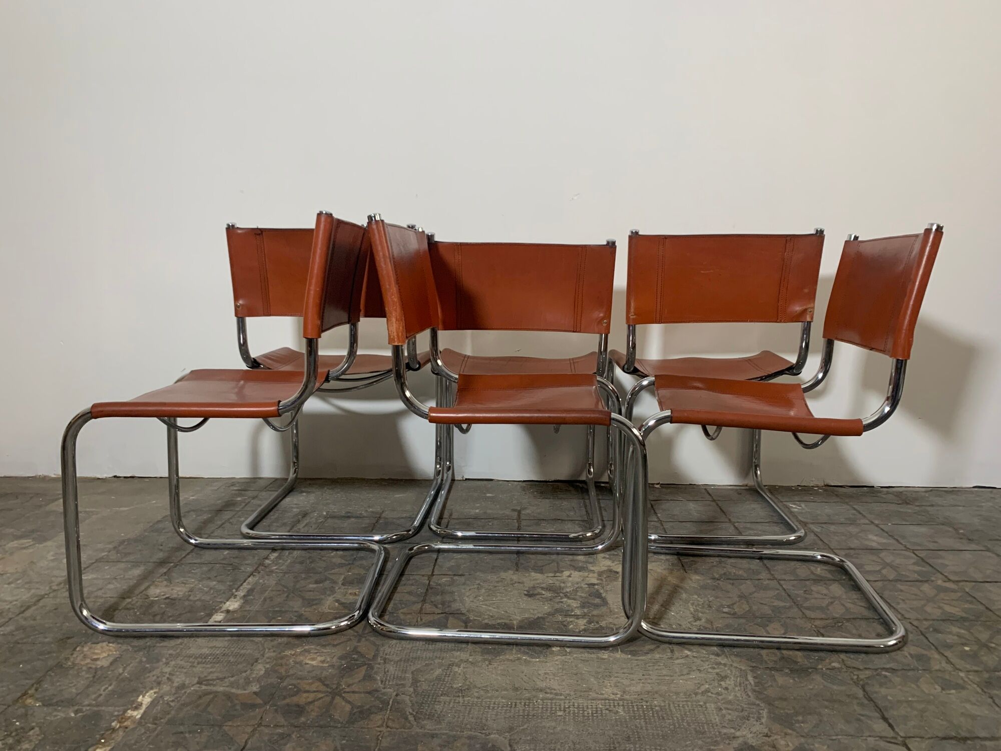 Set of 6 dining chairs