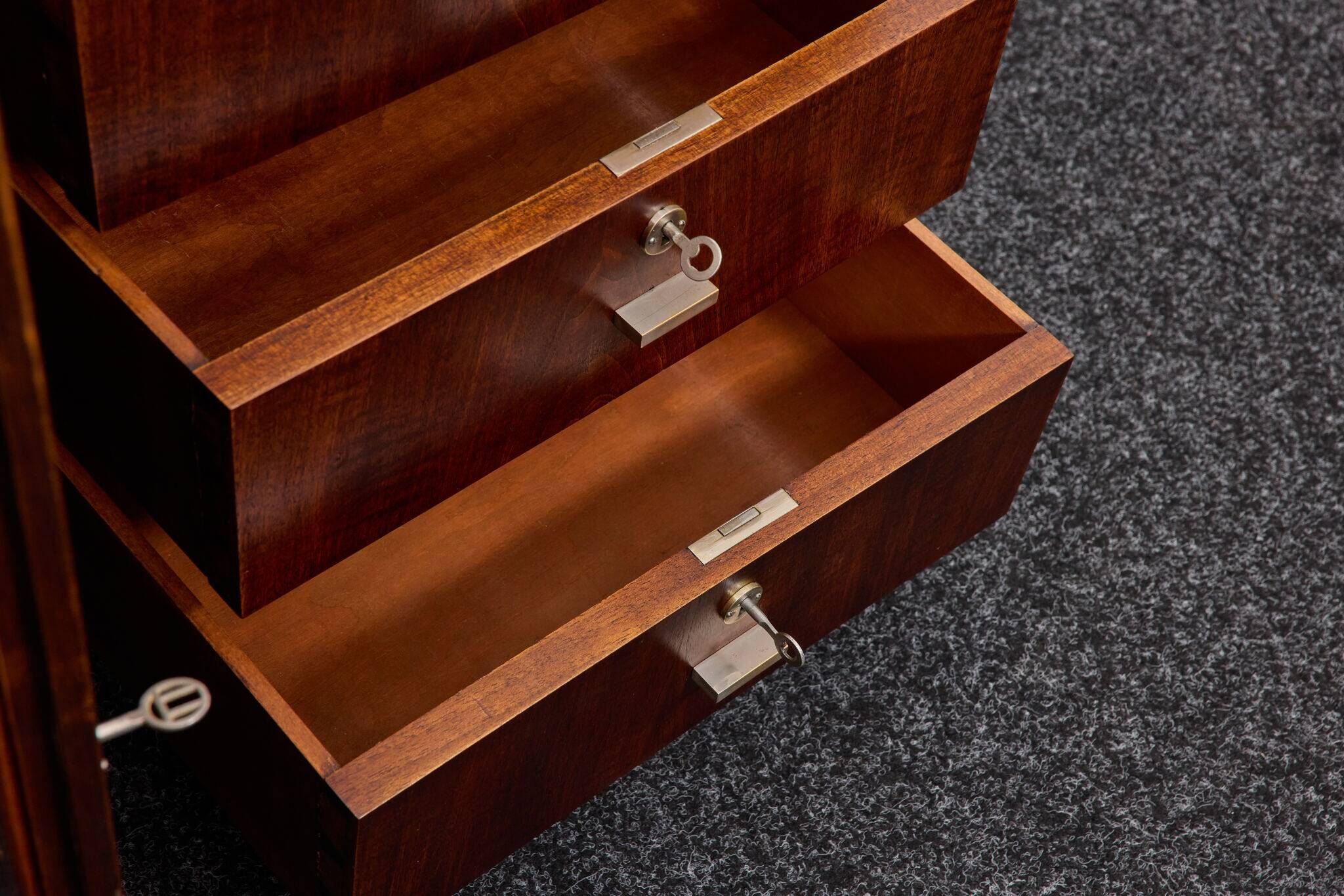 Buffet cubain en acajou de style Bauhaus, Gyula Kaesz, début des années 1940