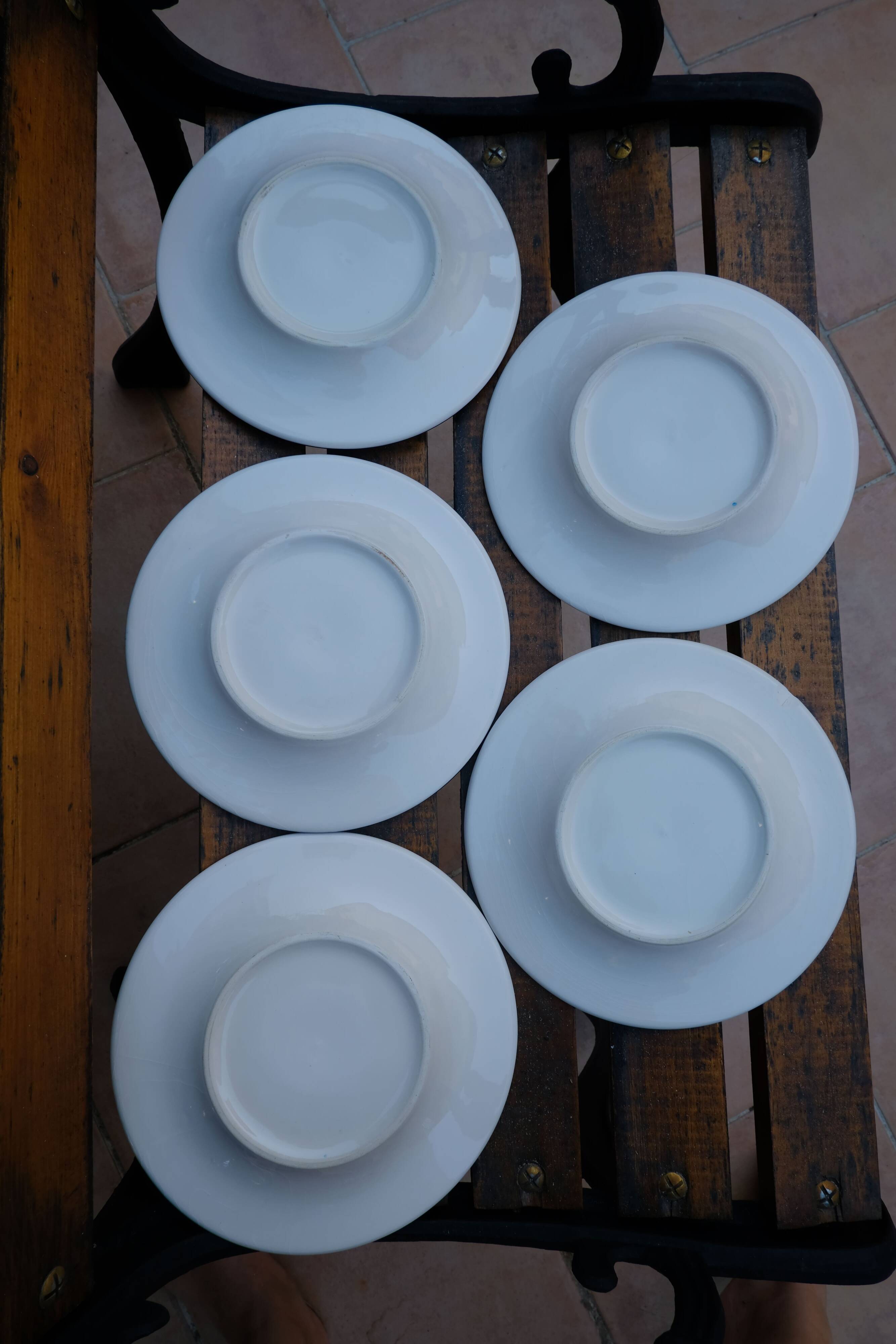 Dessert plates with flowers