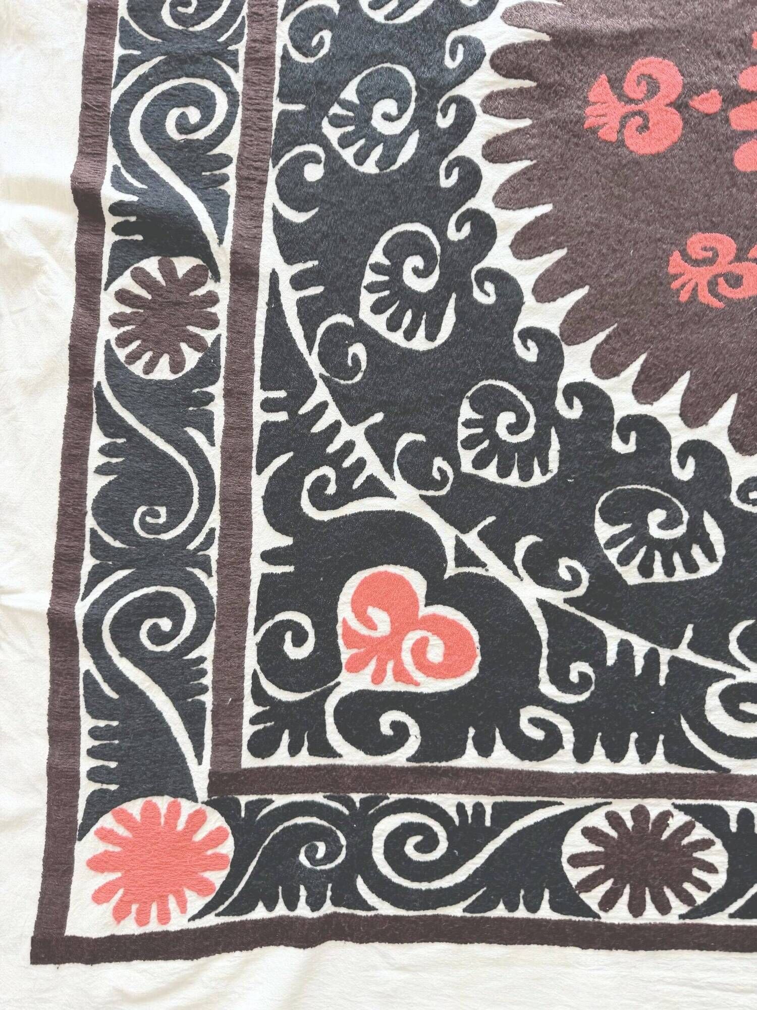 Vintage hand-embroidered tablecloth 158x162 cm