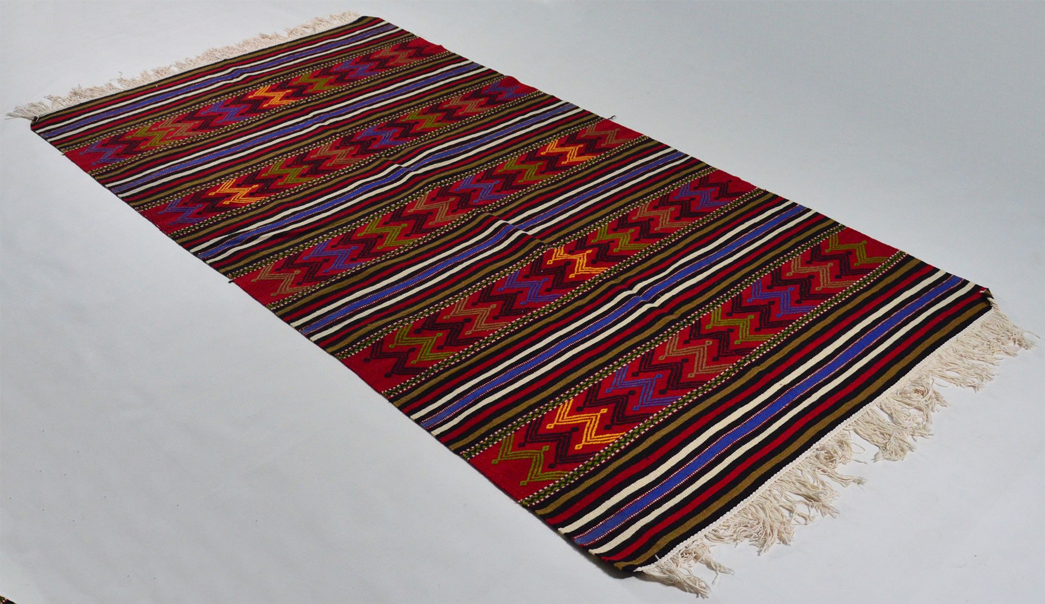Anatolian handmade kilim rug 286 cm x 148 cm