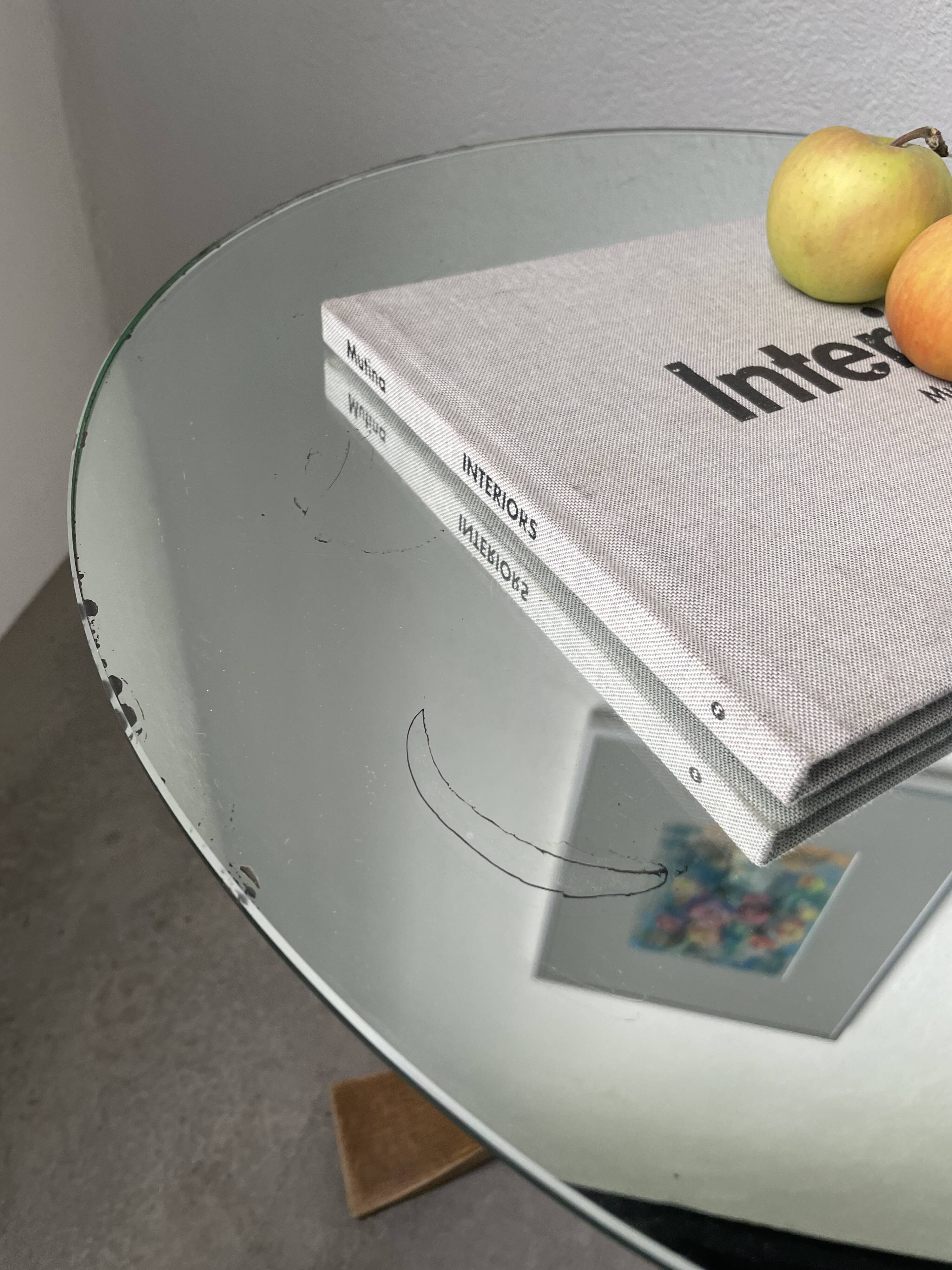 Art deco mirror pedestal table in walnut 1930