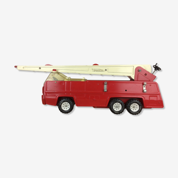 Tonka large format fire truck, antique toy