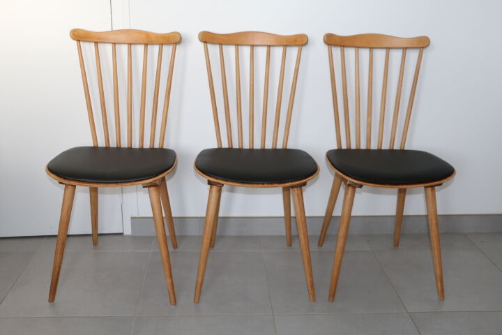 3 chairs Baumann V5 skaï black light beech