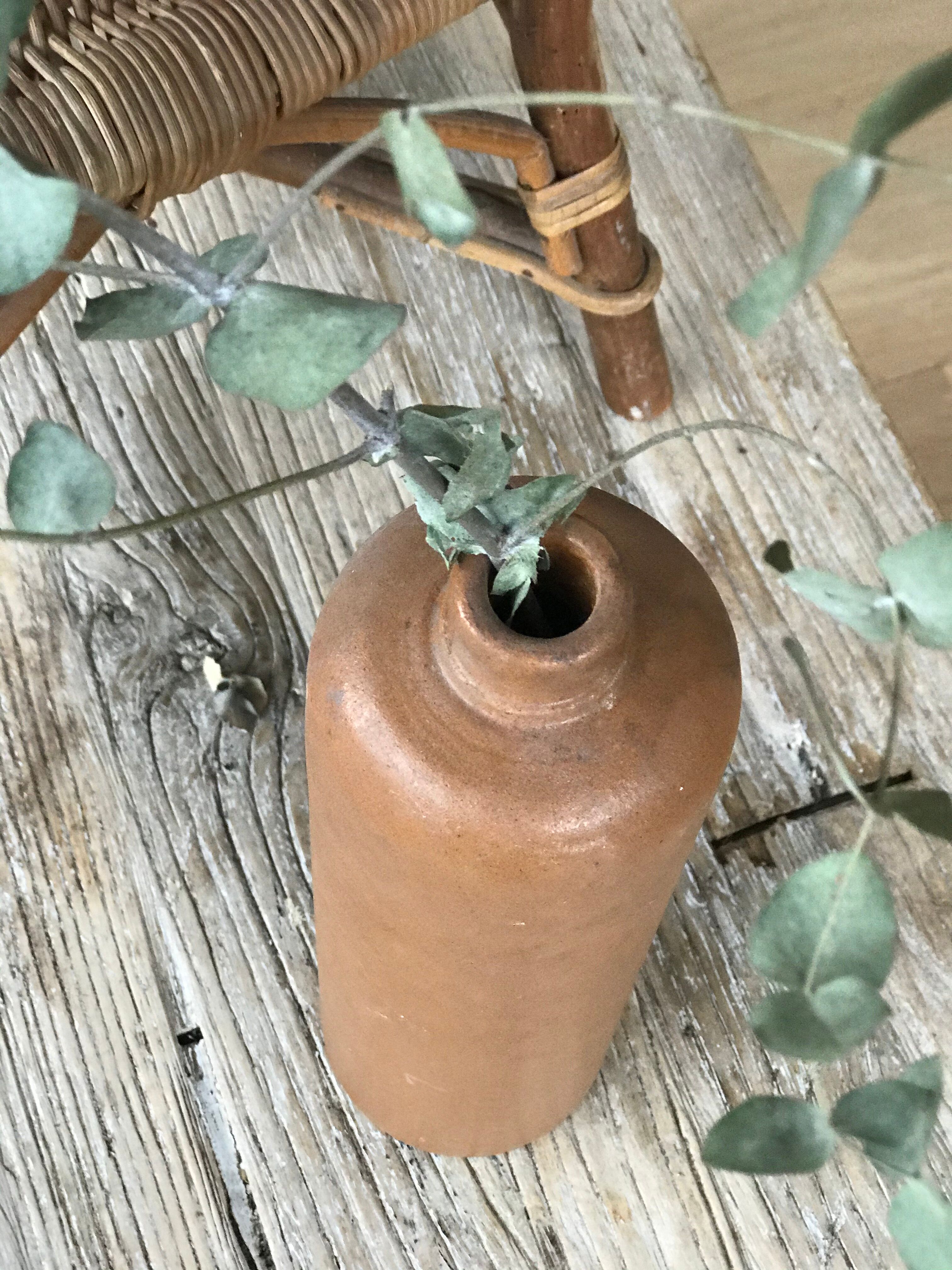 Bottle bottle bottle sandstone