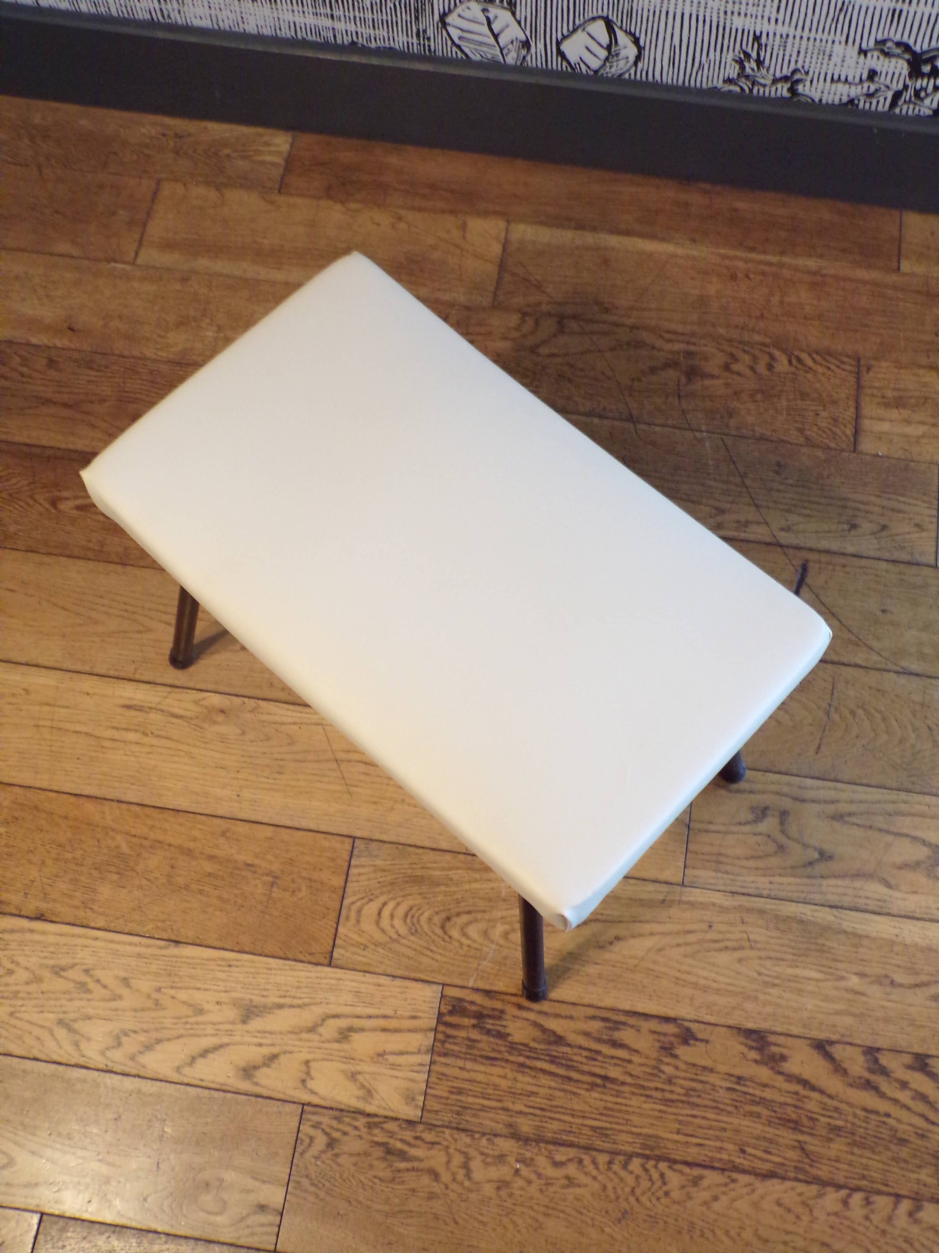 Tabouret taureau par Pierre Guariche pour Meurop