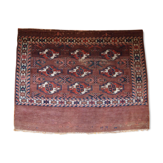 Turkmen Yomud rug done hand 81cmx106cm