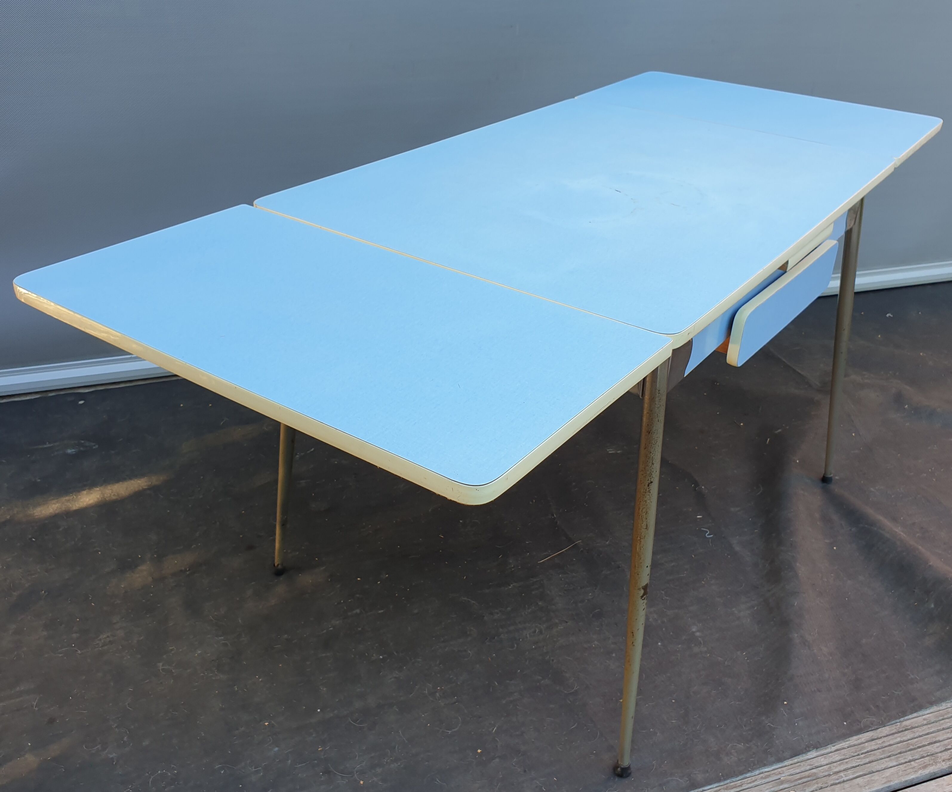 Table Formica MDJ 1960 Blue and Chrome