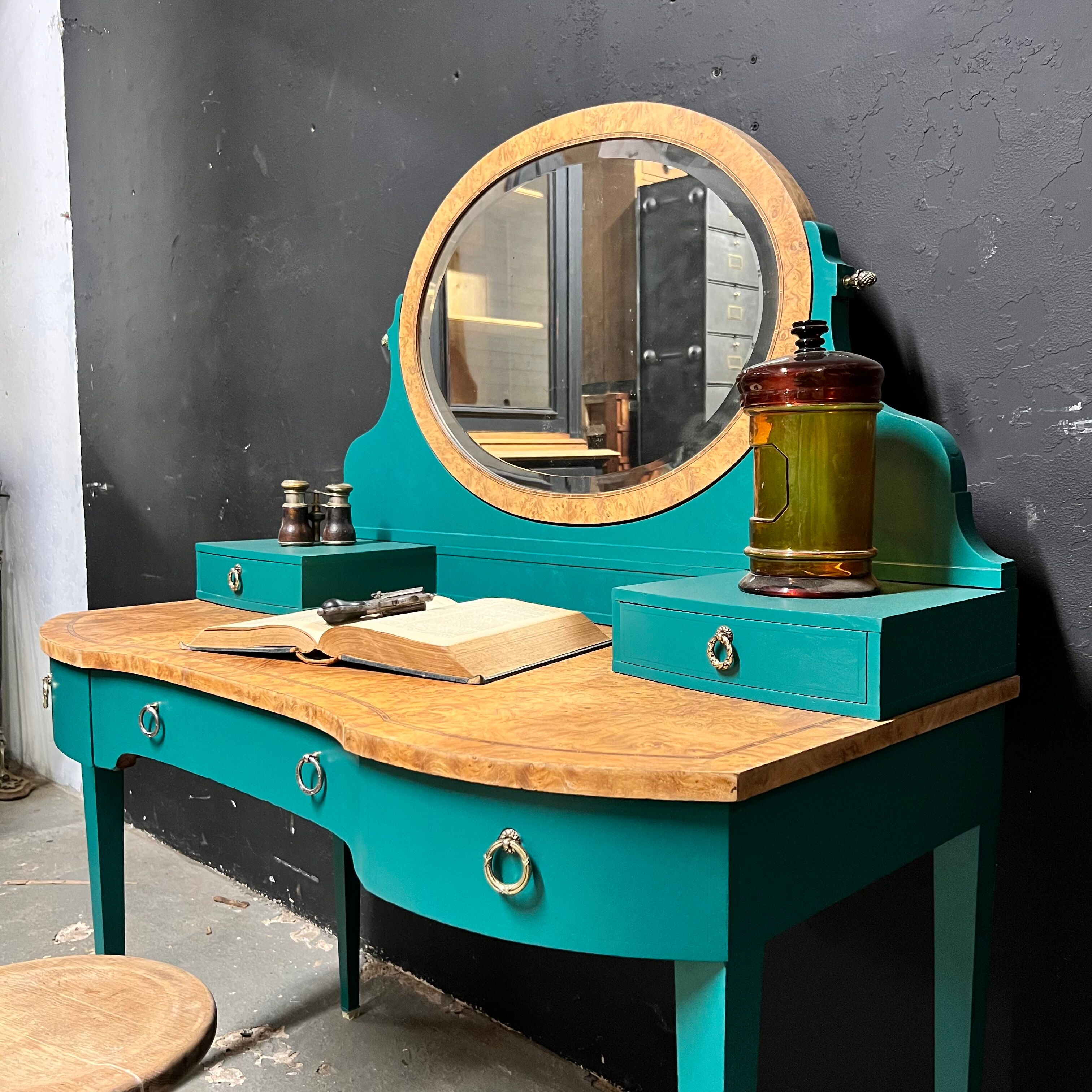 Louis XVI style dressing table in elm magnifying glass