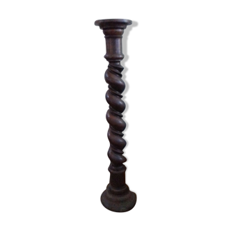 Screw column