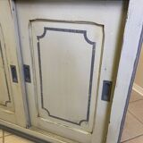 Store furniture