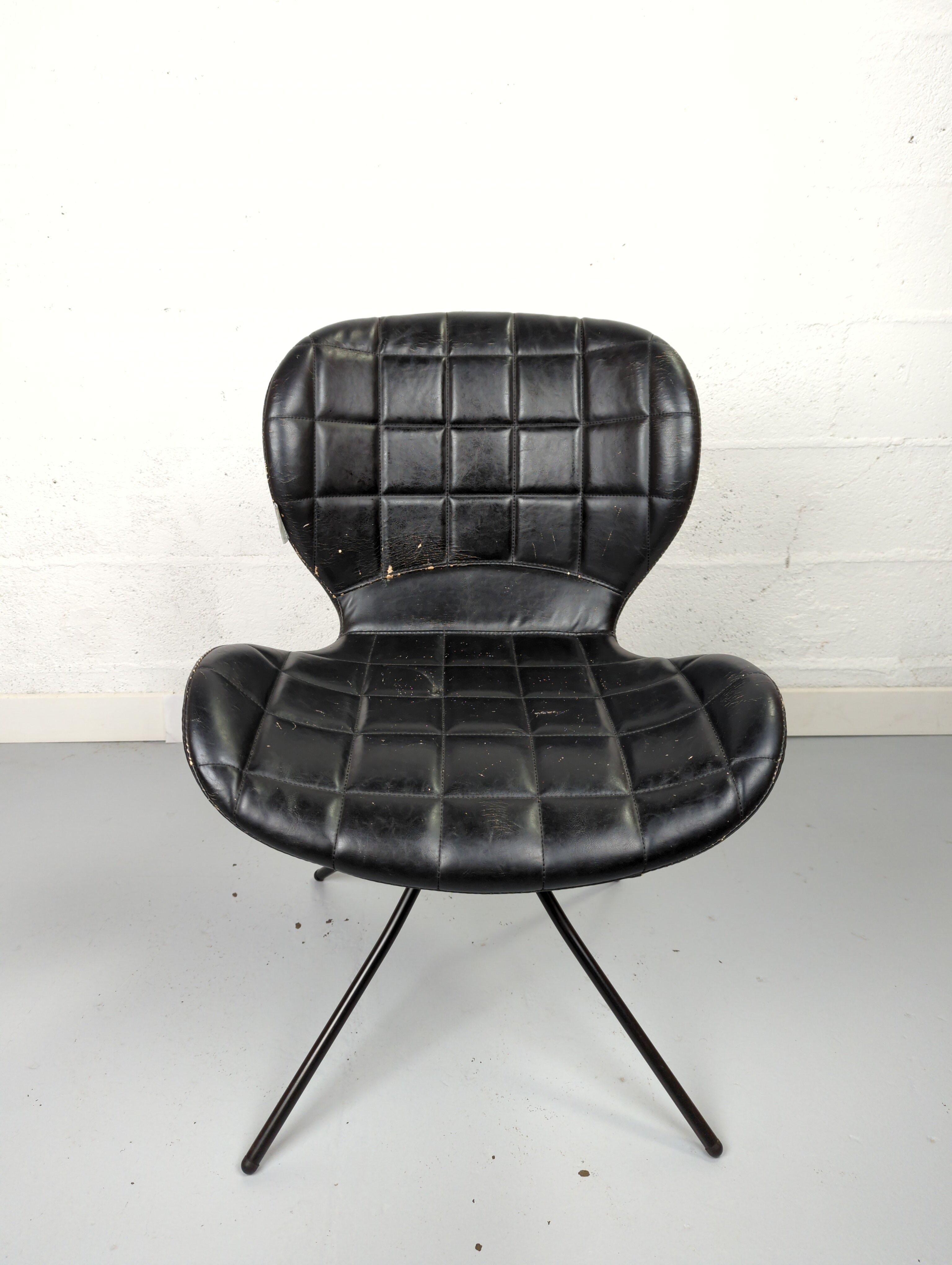 Zuiver black leather chair