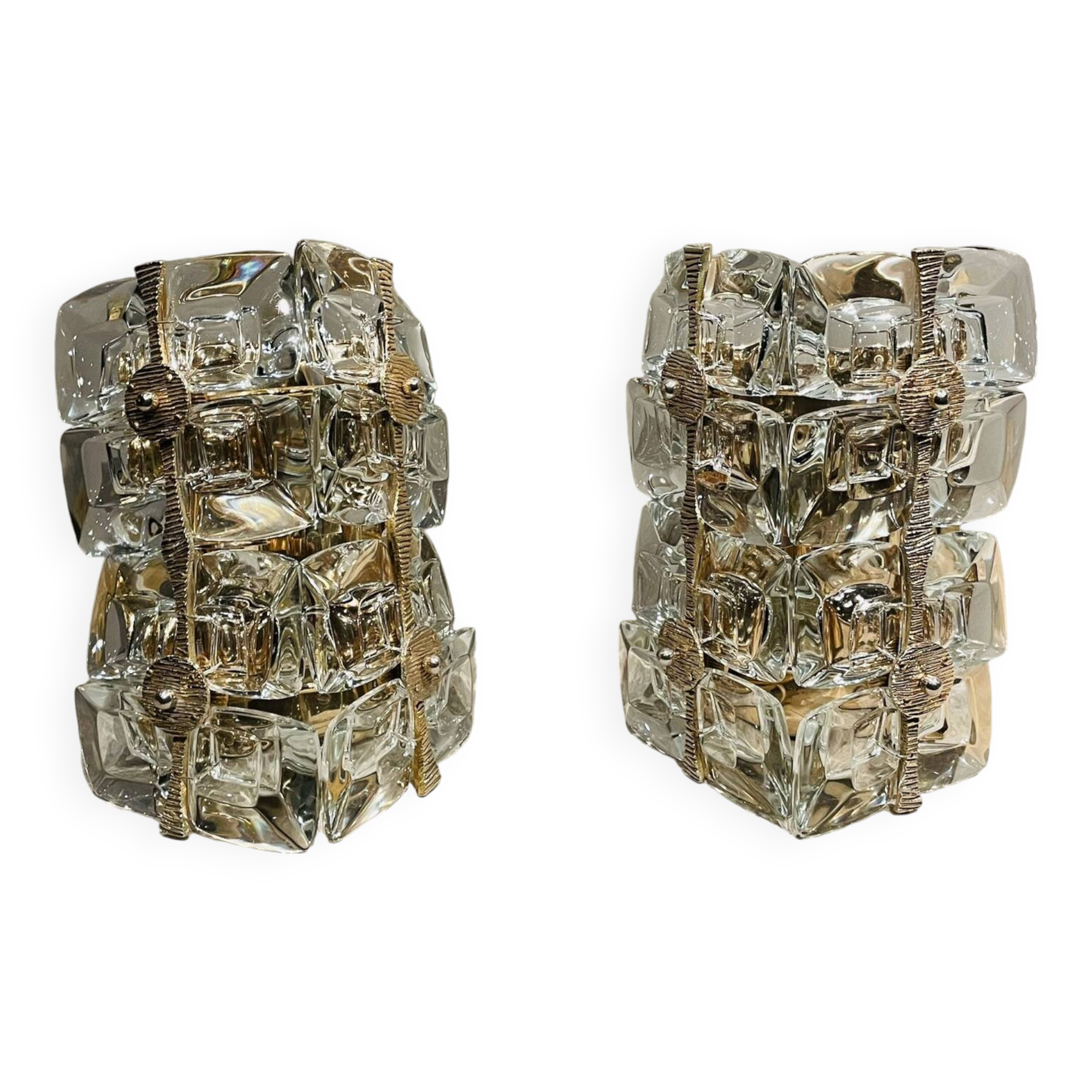 Pair of crystal wall lights in the Sciolari style.