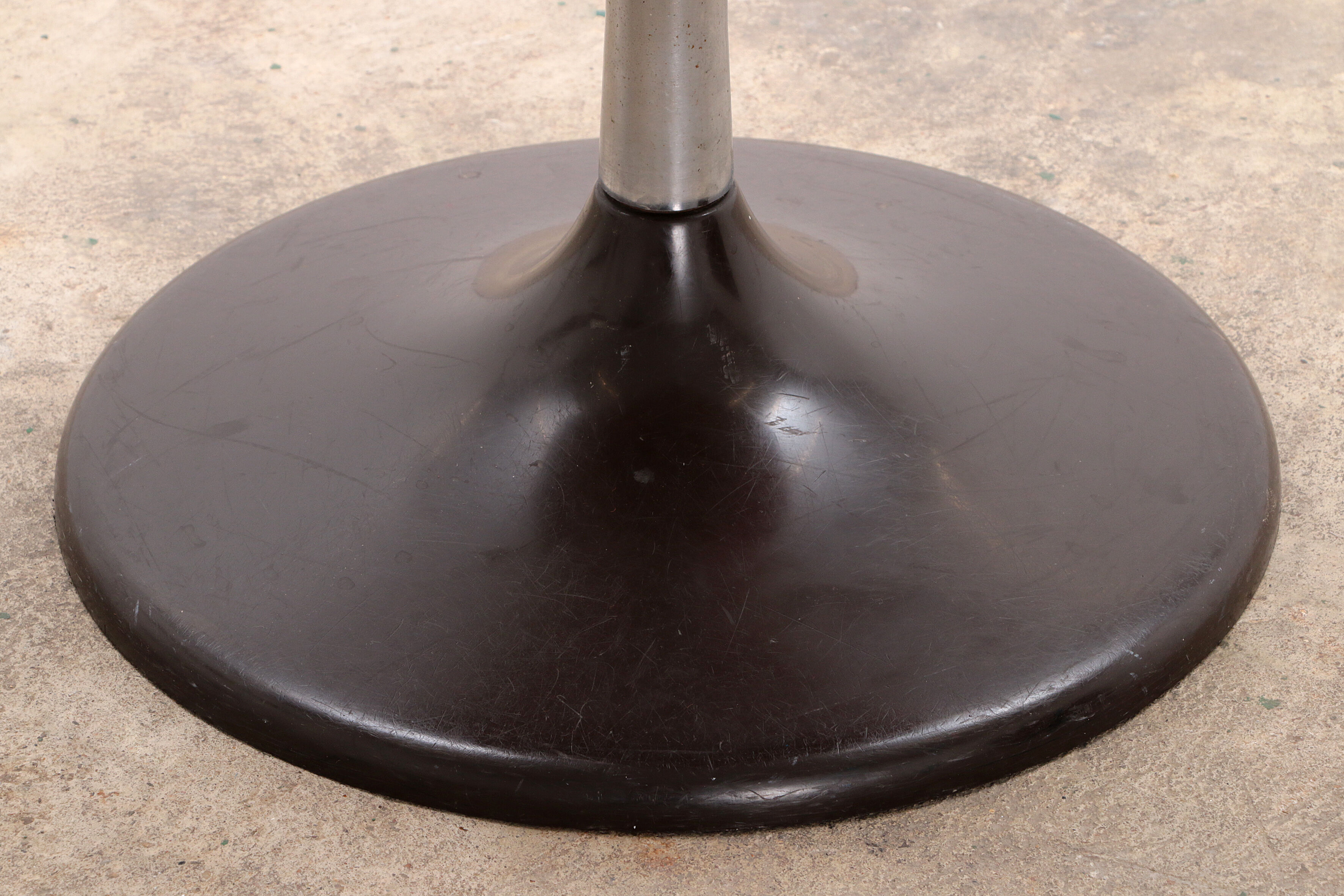 6 Italian low bar stools with orange seat 1970 Joe Colombo style