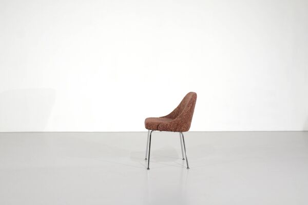 Chaise de table en tweed par Le Mobilier International, 1960