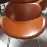 Lot de deux grands fauteuils "designer" intérieur