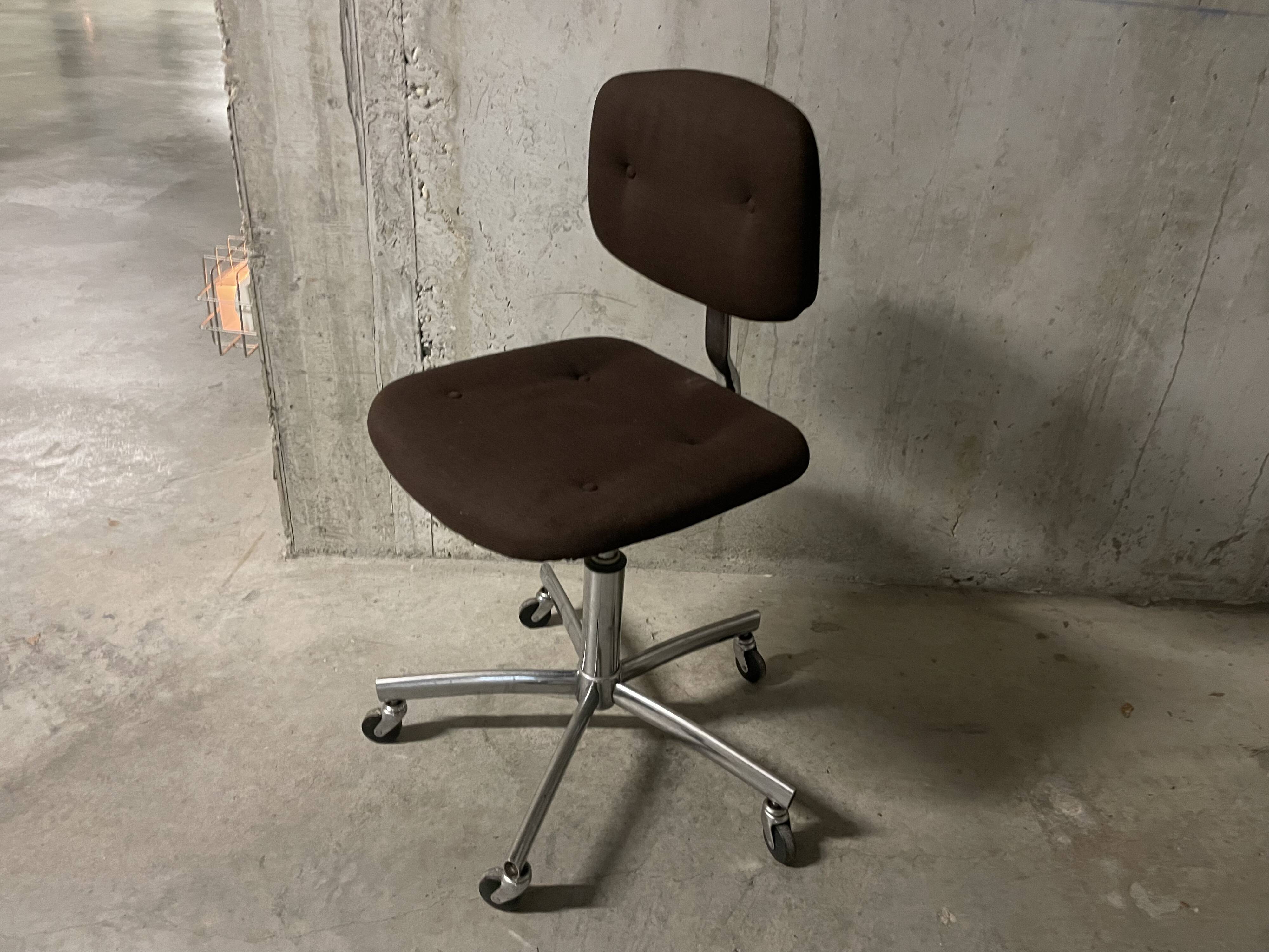 Steelcase Strafor Chair