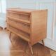 Commode en bois et rotin vintage rénovée, années 60