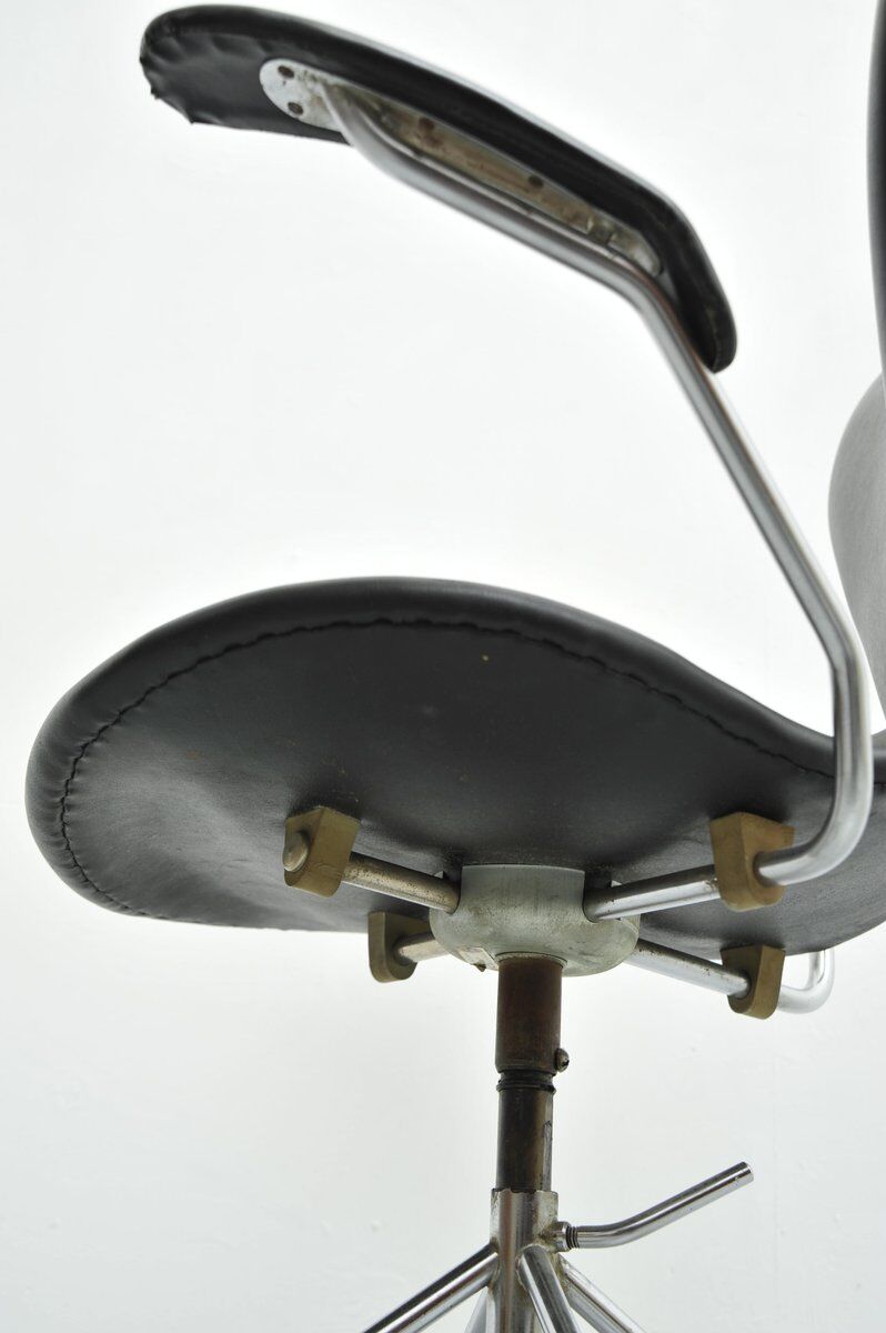 Swivel model 3217 desk chair by Arne Jacobsen for Fritz Hansen, 1950s