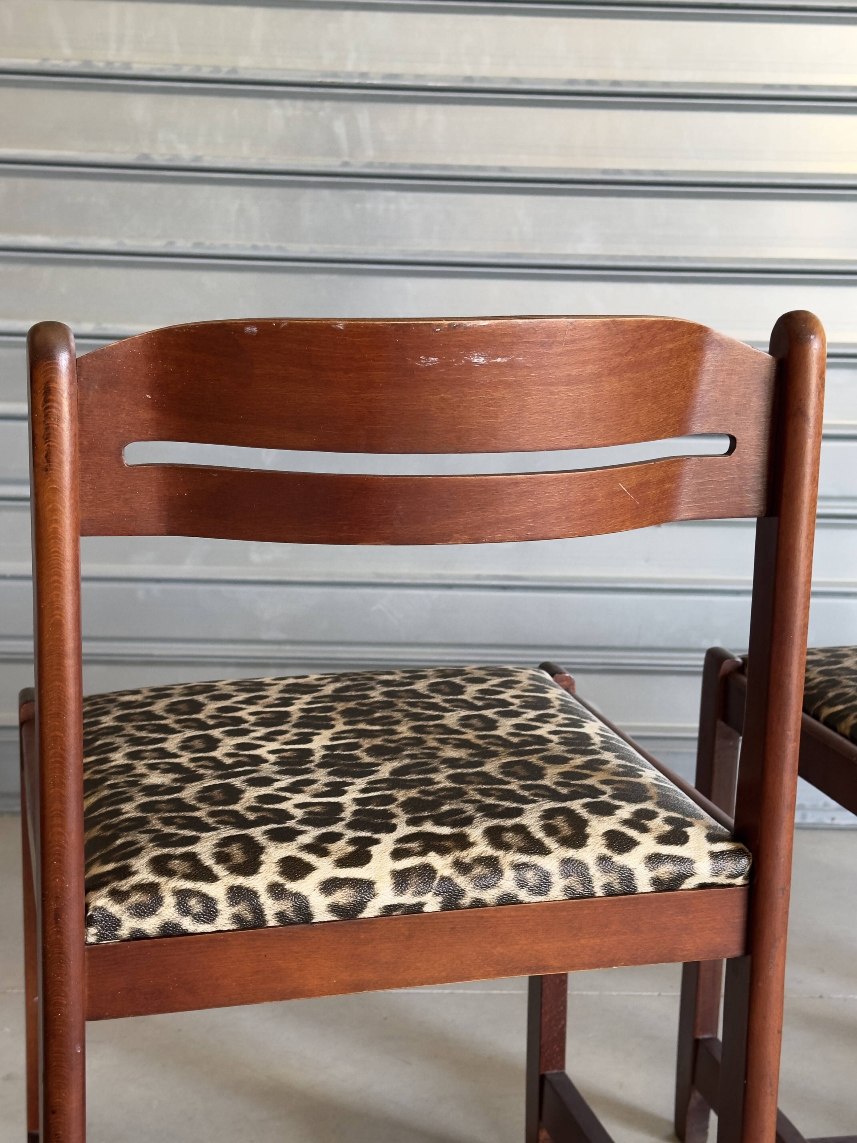 Set of 4 vintage hand-woven chairs