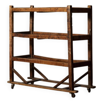 Ancien chariot de boulanger