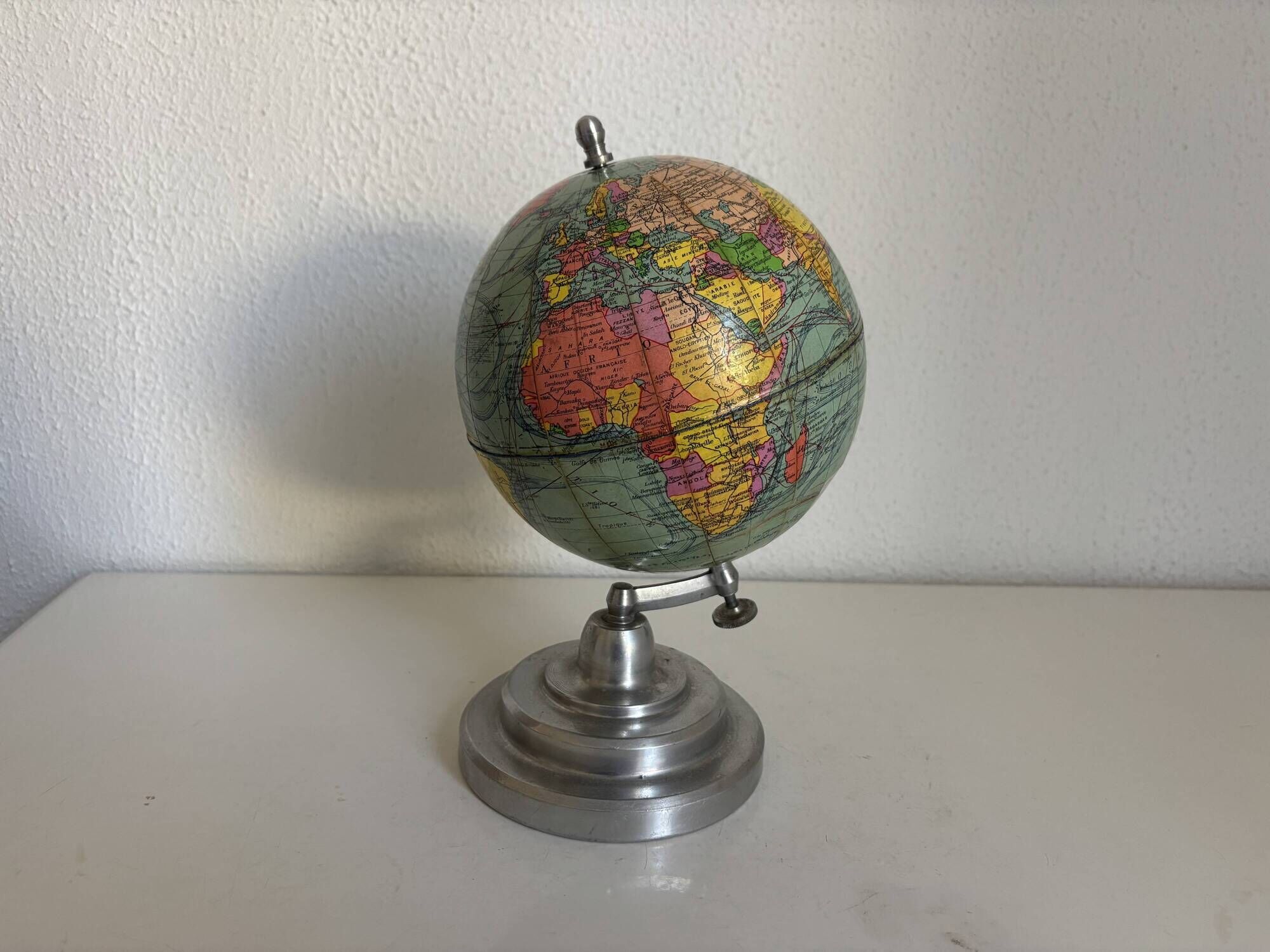 Vintage 1950 terrestrial globe Girard Barrère Forest Thomas - 26 cm