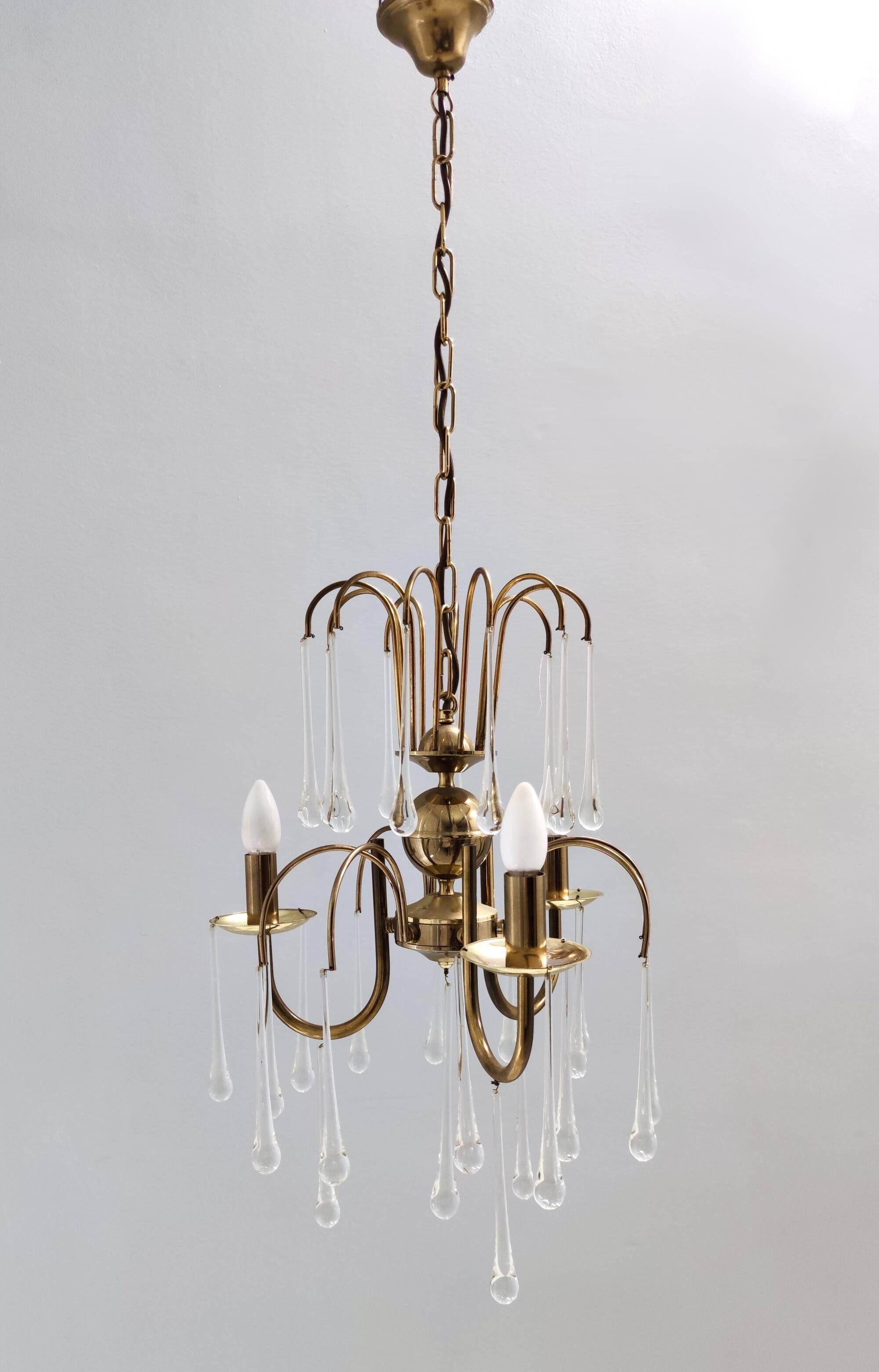 Postmodern Murano Glass Teardrop Chandelier in the Style of Venini, Italy