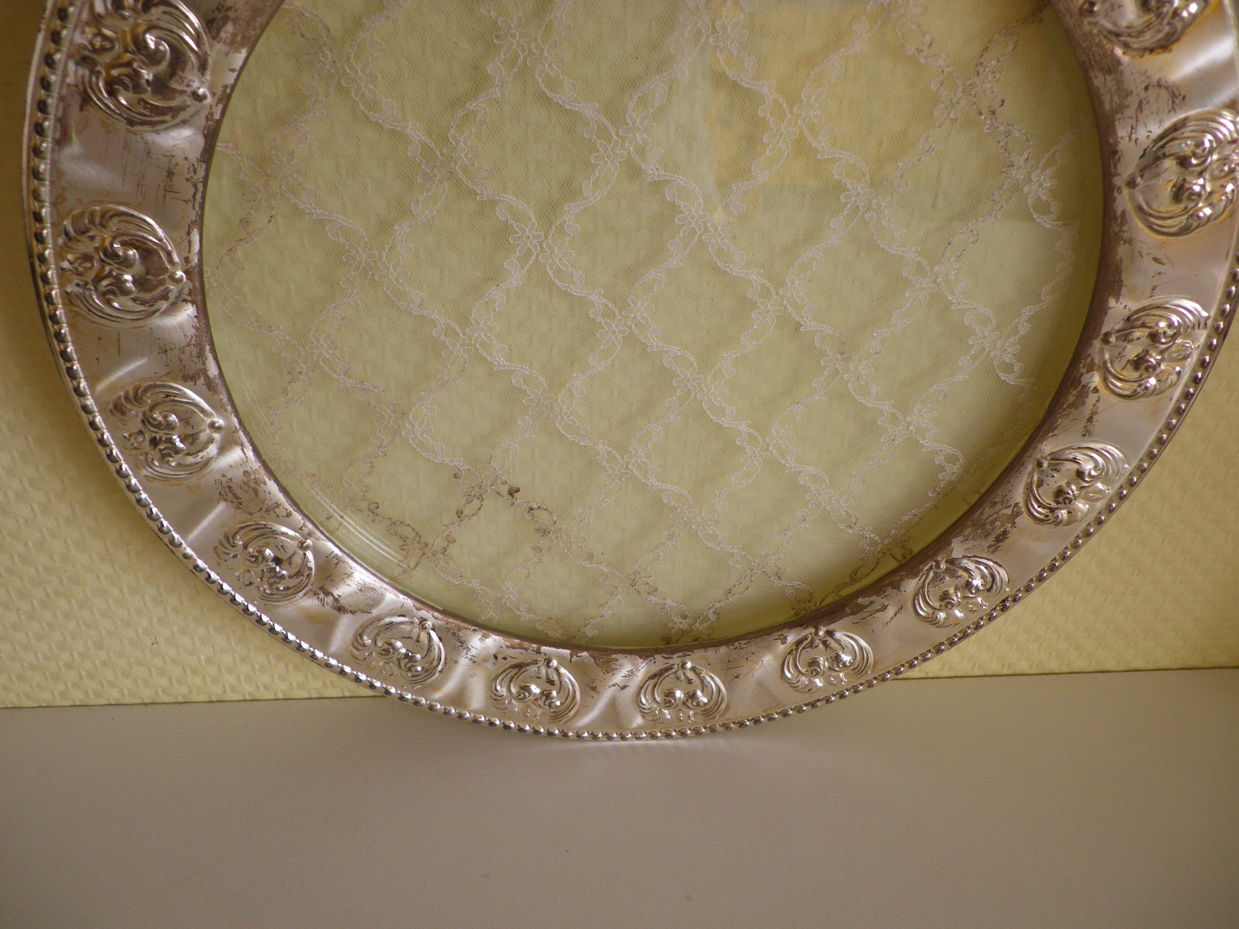 Service tray with cakes, silver plated, double glass with lace insertion, original box