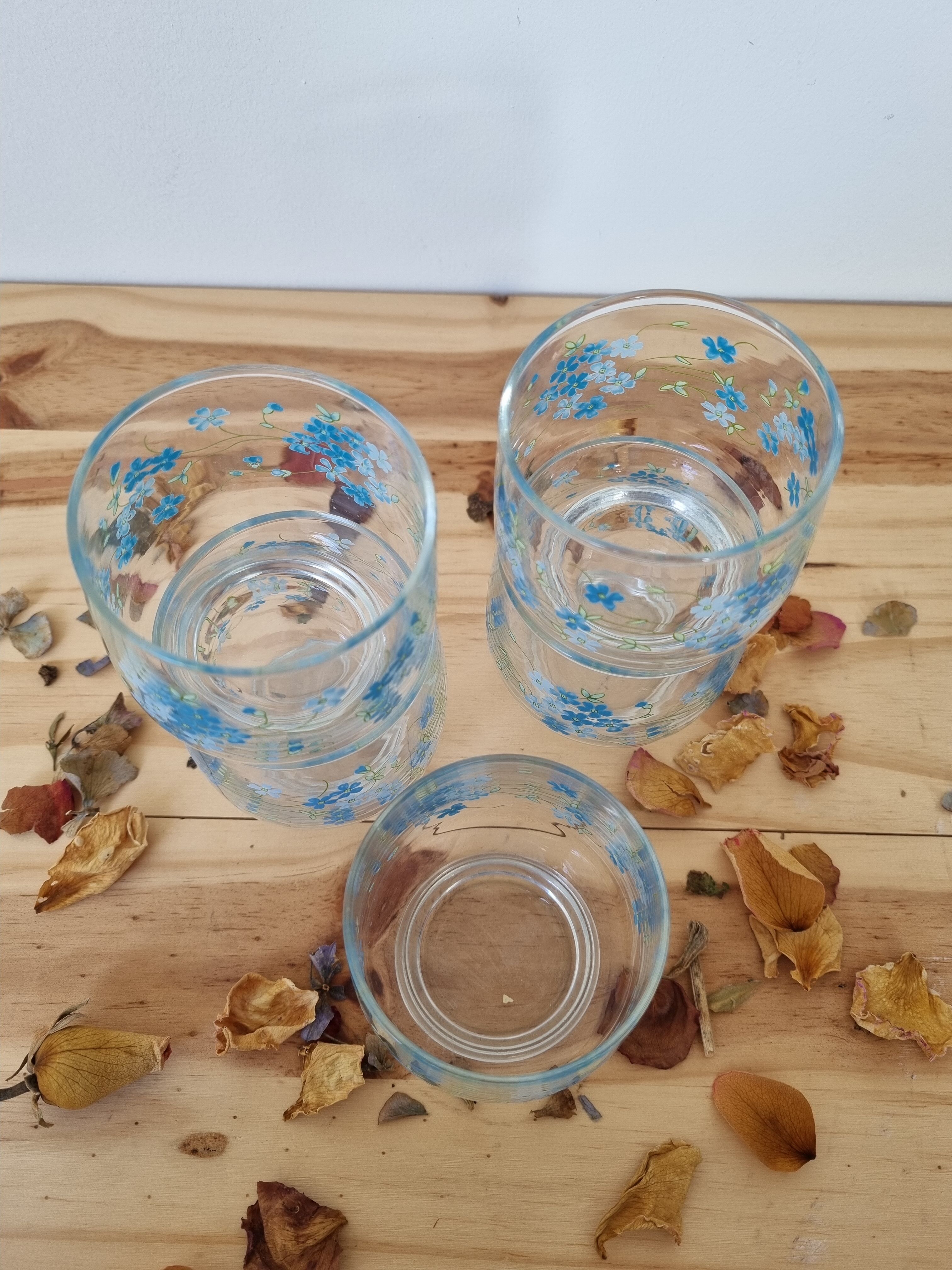 Vintage veronica arcopal myosotis glasses