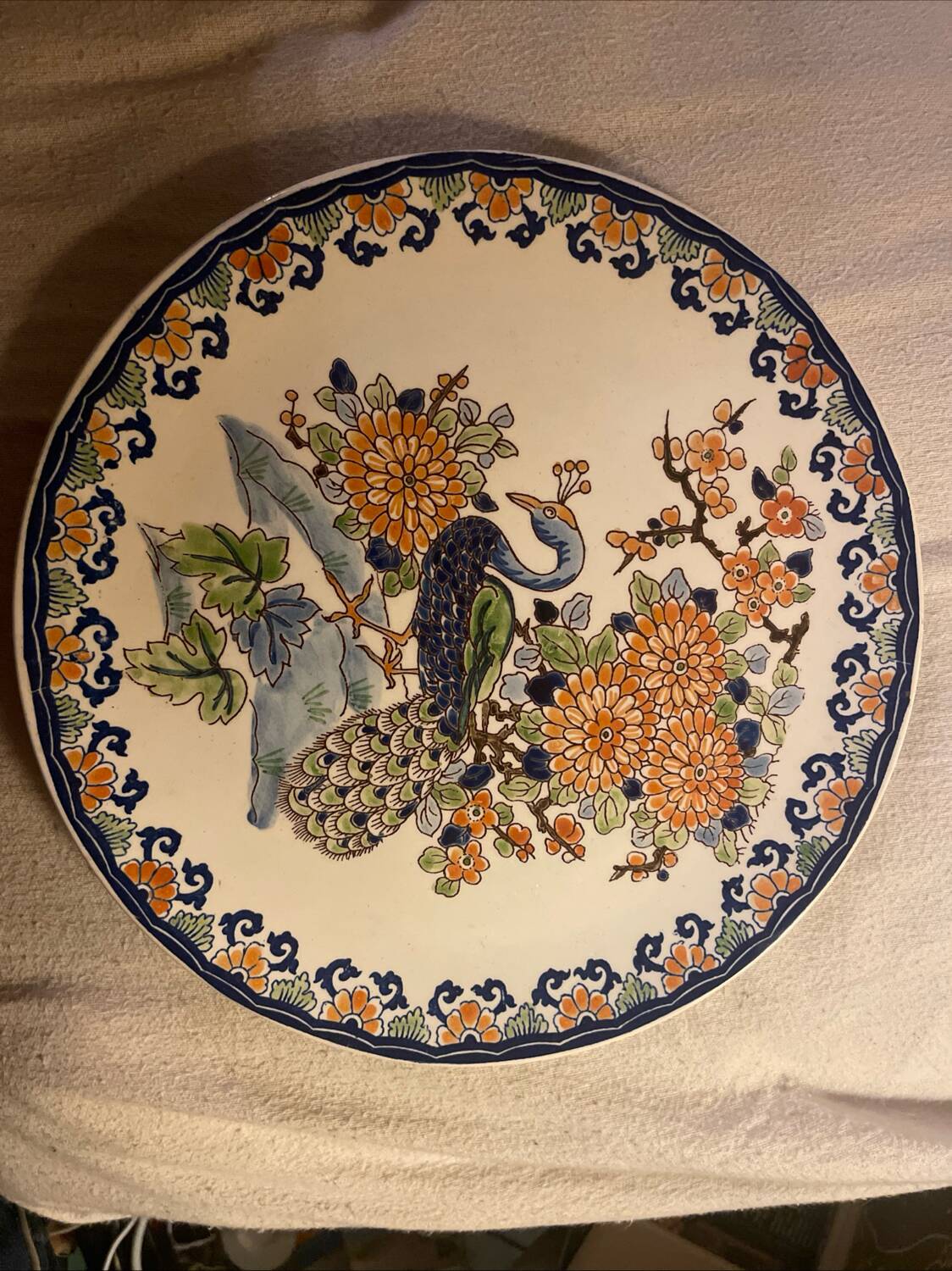 Gien plate with bread decoration