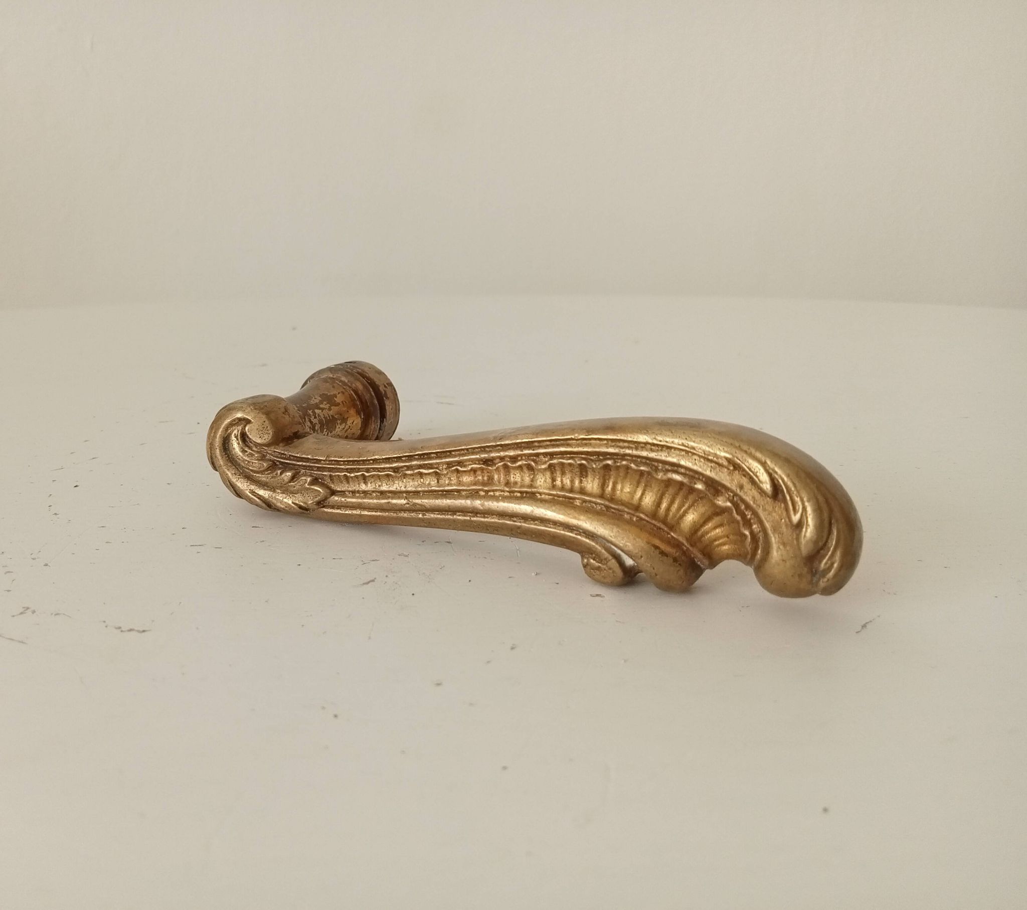 Poignée de porte ancienne en bronze style Empire