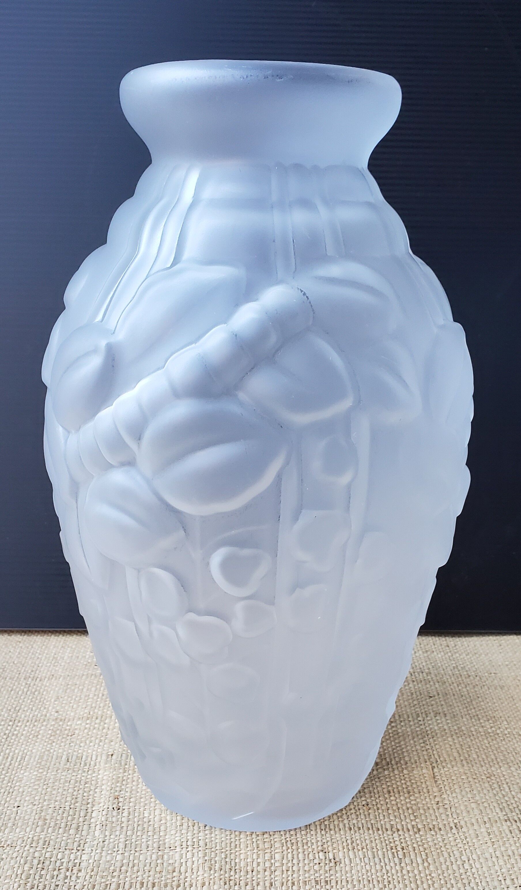 2 Art Deco vases in frosted glass