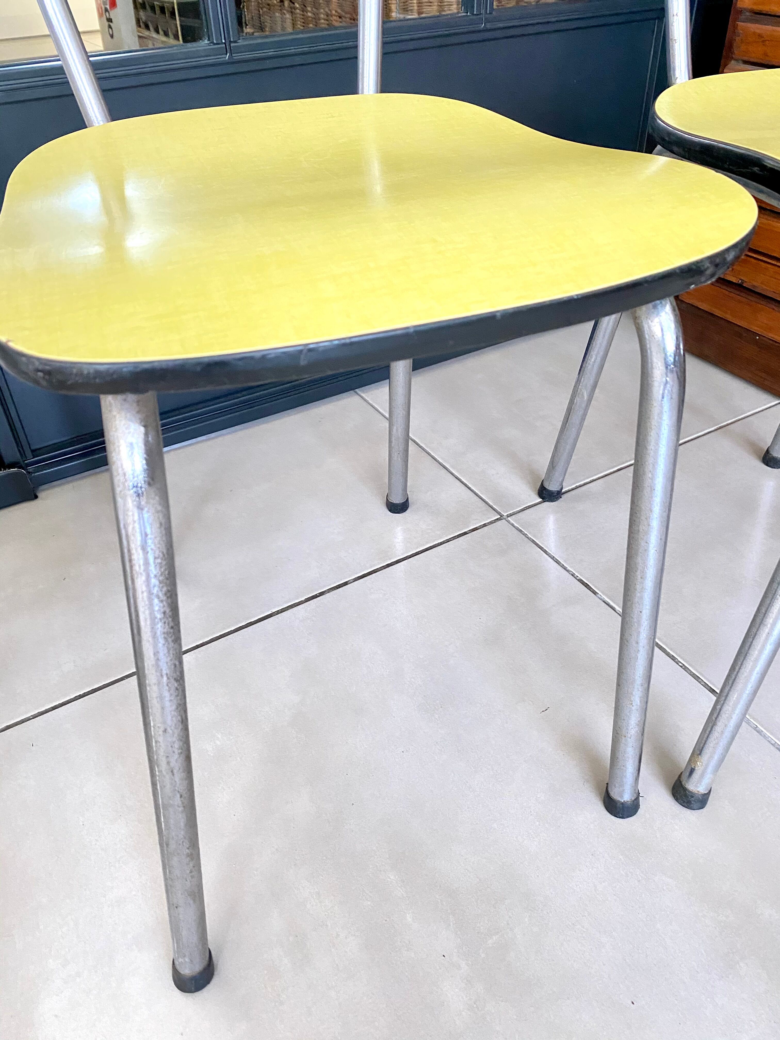 Paire de chaises formica jaune