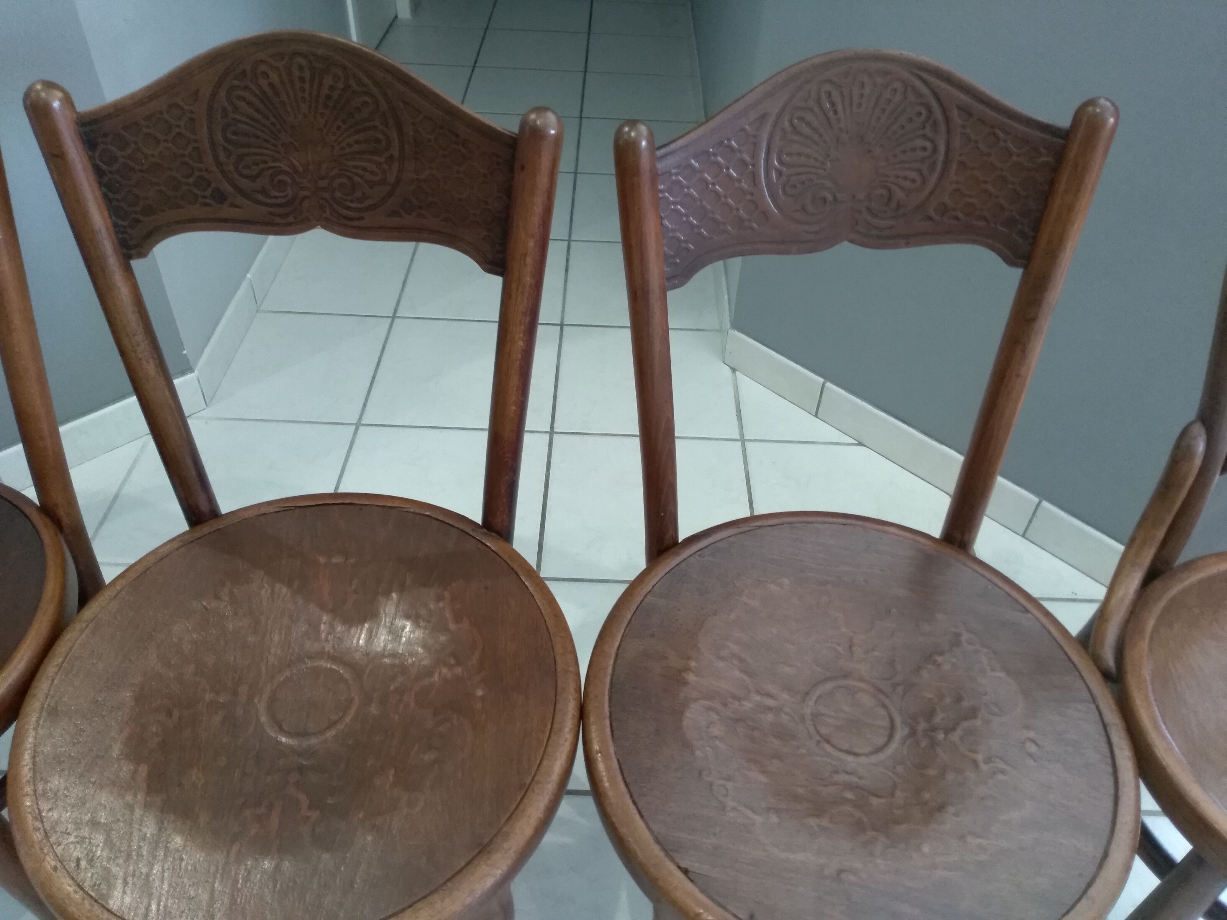 Lot 6 chairs of Bistrot mismatched - 1900