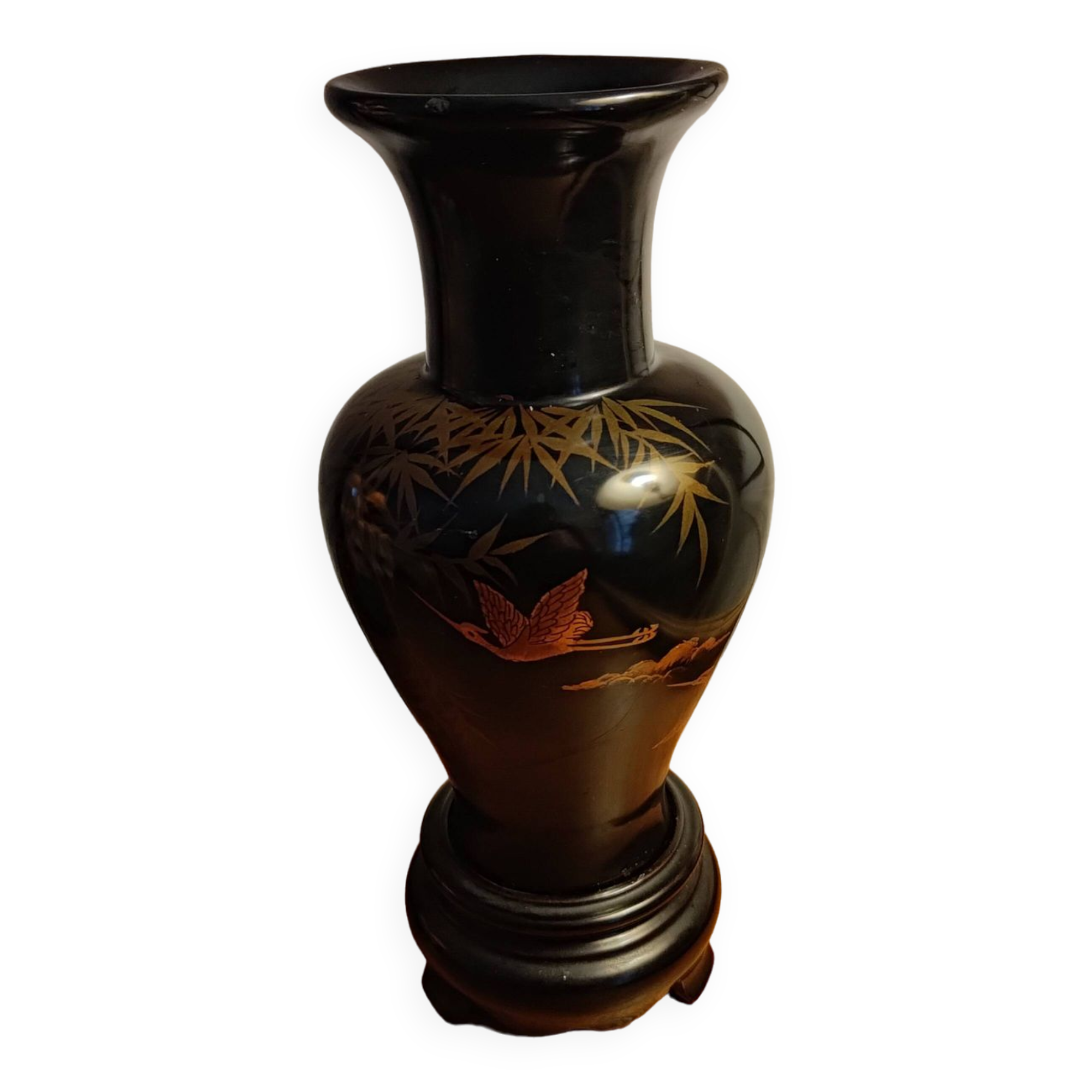 Lacquered wooden vase