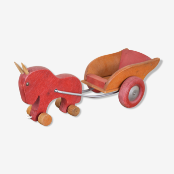 Dejou wood toy, horse and trailer