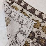 Handmade Moroccan Berber rug 134 x 90 cm