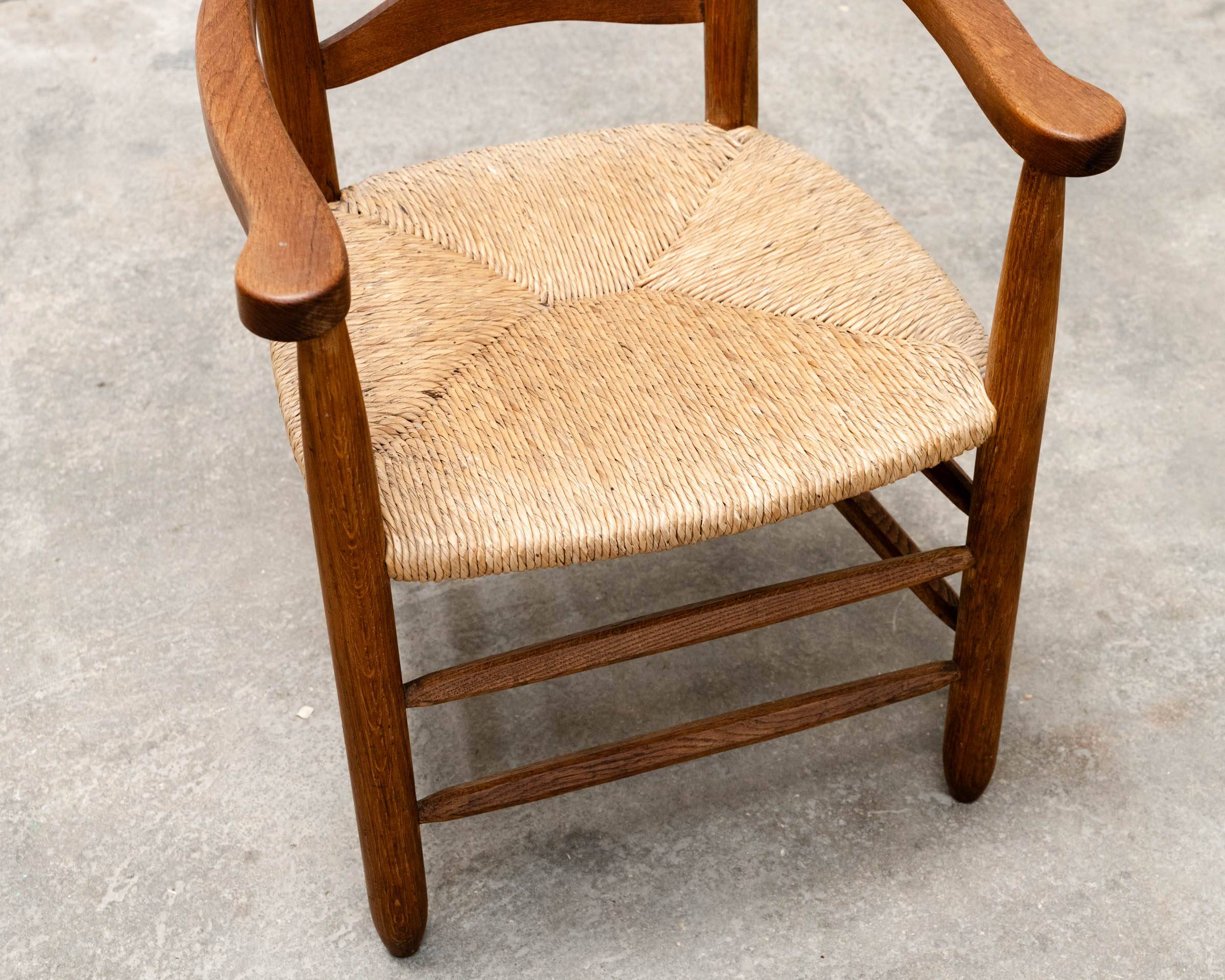 Fauteuil chêne et paille dans l’esprit de Charlotte Perriand 1950