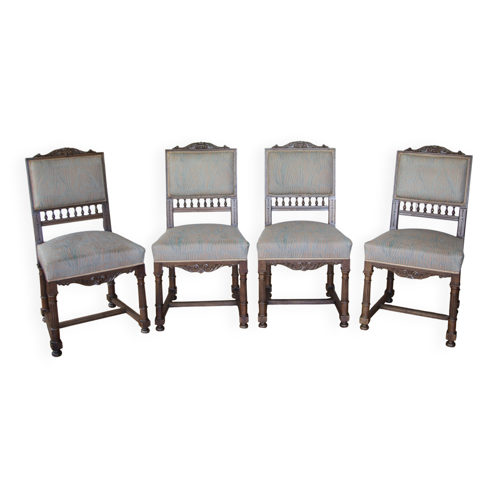 4 upholstered chairs in Henri II style